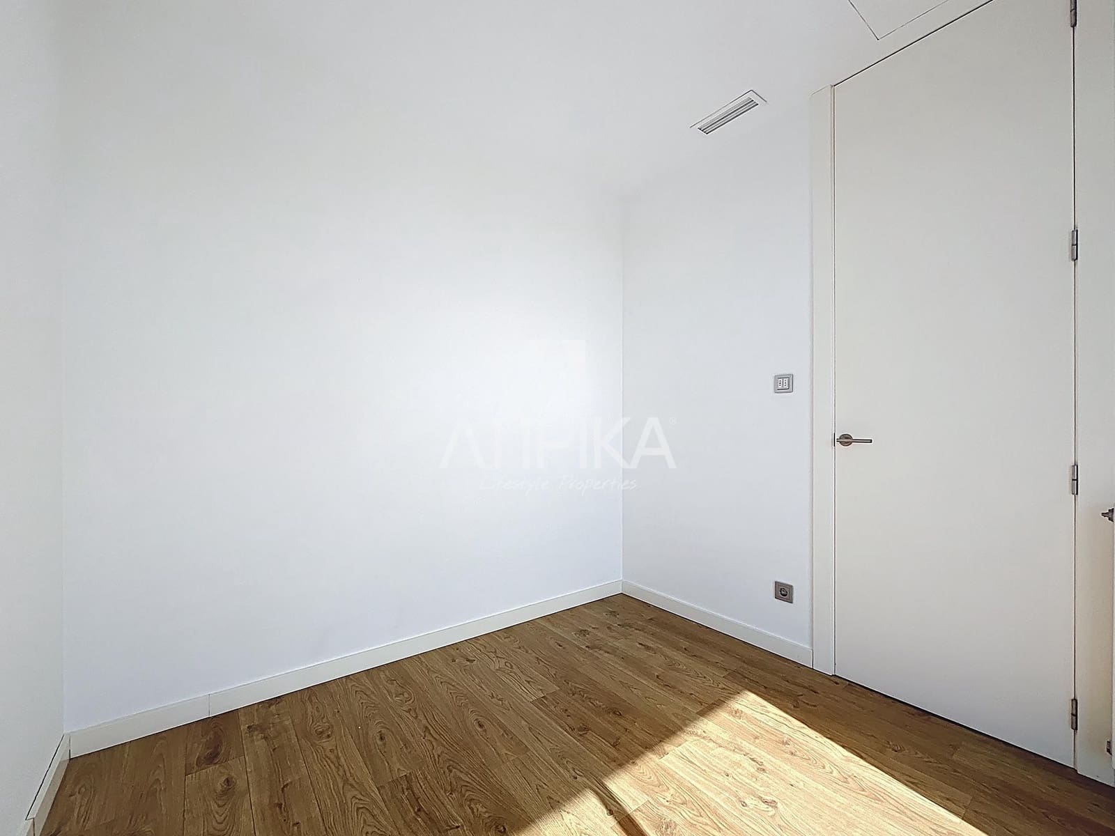 5 soveværelse Villa til salg i Vilanova i la Geltru med swimmingpool - € 1.250.000 (Ref: 9300371)