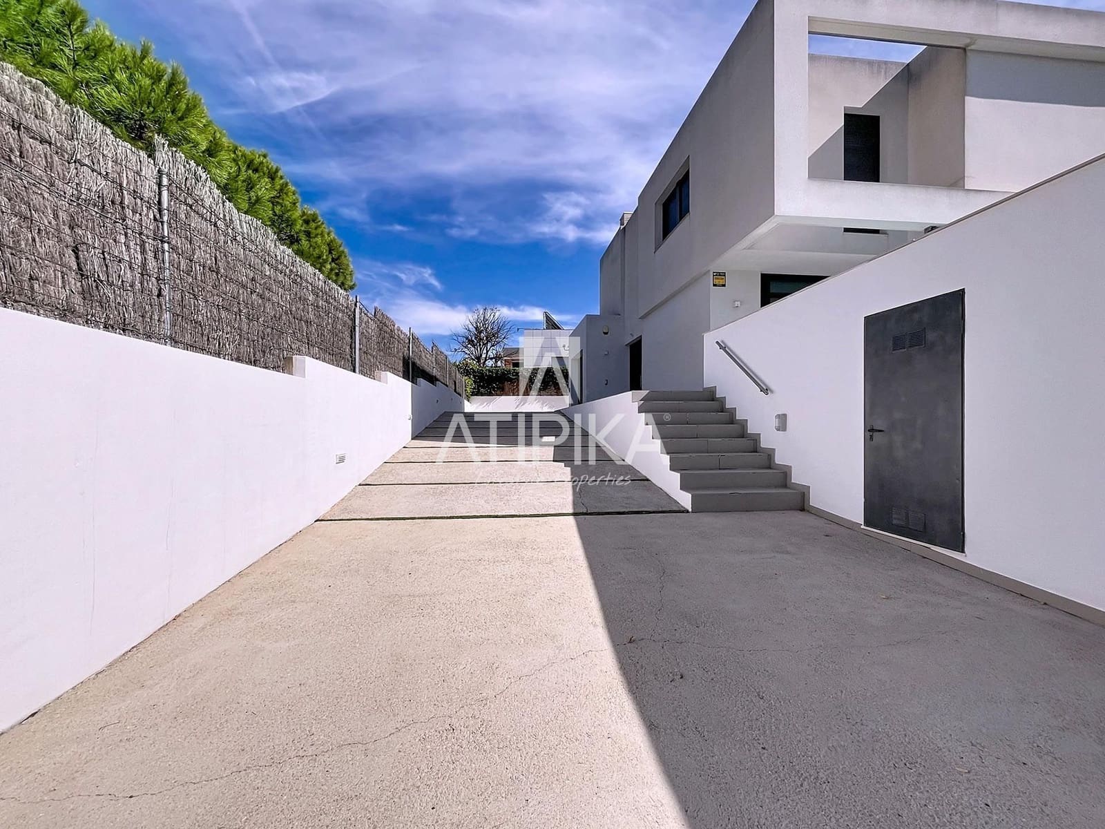 5 soveværelse Villa til salg i Vilanova i la Geltru med swimmingpool - € 1.250.000 (Ref: 9300371)