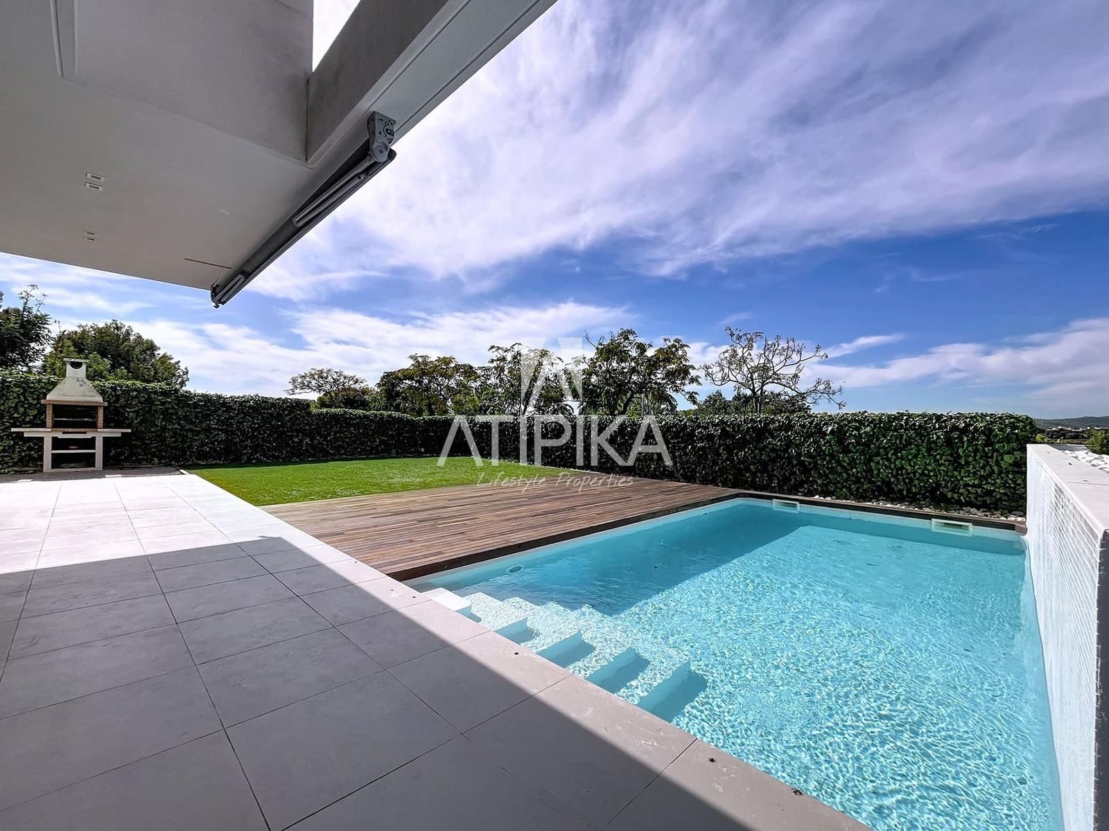 5 soveværelse Villa til salg i Vilanova i la Geltru med swimmingpool - € 1.250.000 (Ref: 9300371)