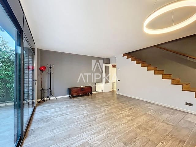 3 soverom Villa til leie i Castelldefels med svømmebasseng - € 3 350 (Ref: 9302954)