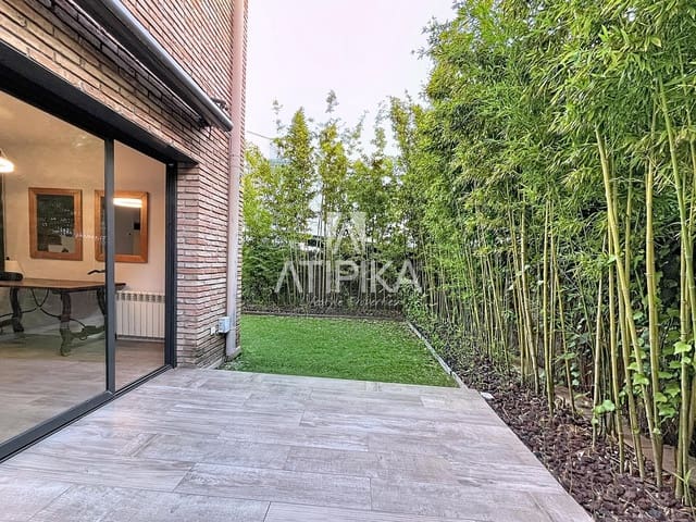 3 soverom Villa til leie i Castelldefels med svømmebasseng - € 3 350 (Ref: 9302954)