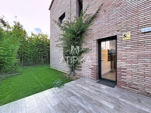 3 soverom Villa til leie i Castelldefels med svømmebasseng - € 3 350 (Ref: 9302954)