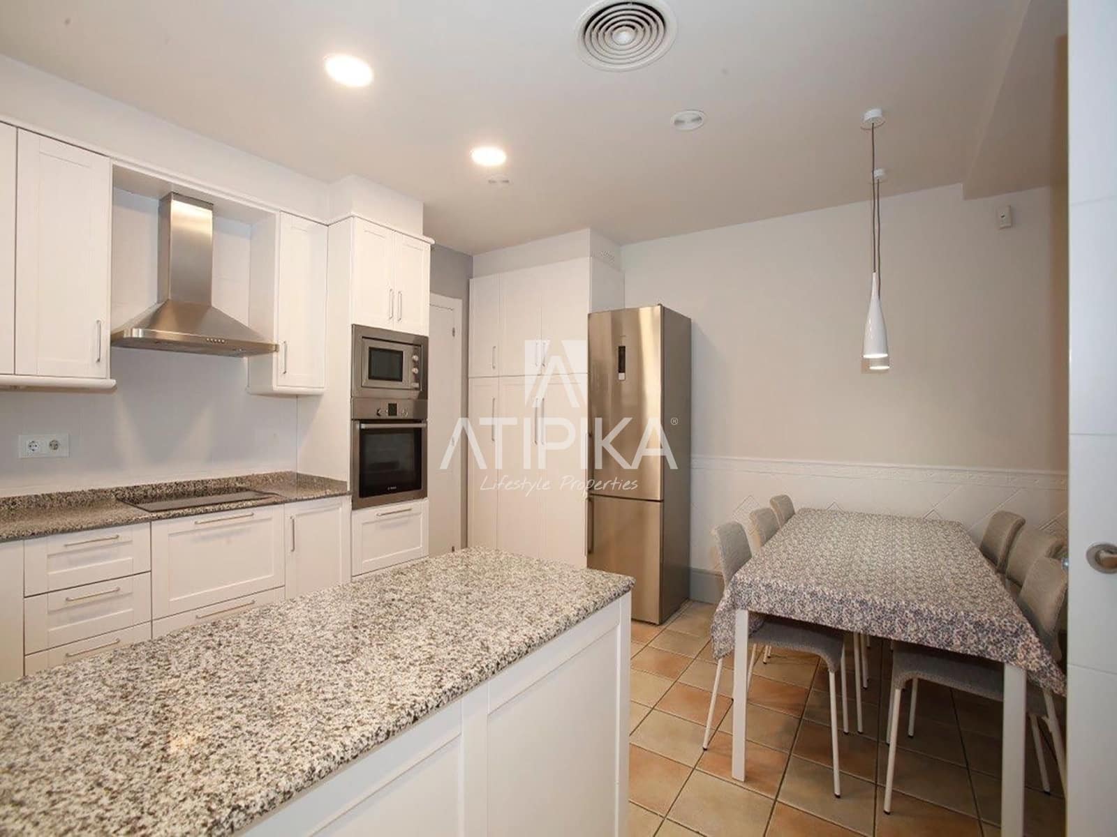 7 sypialnia Willa na sprzedaż w Gava z basenem - 2 650 000 € (Ref: 9308145)