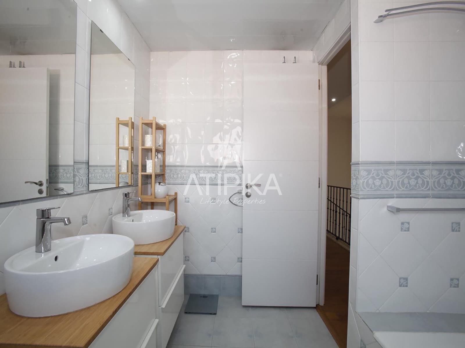 7 sypialnia Willa na sprzedaż w Gava z basenem - 2 650 000 € (Ref: 9308145)