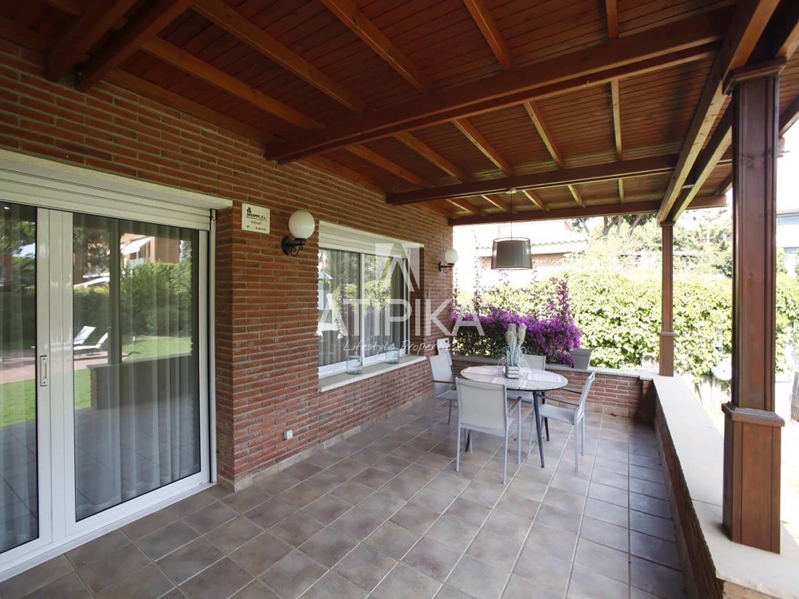 7 sypialnia Willa na sprzedaż w Gava z basenem - 2 650 000 € (Ref: 9308145)