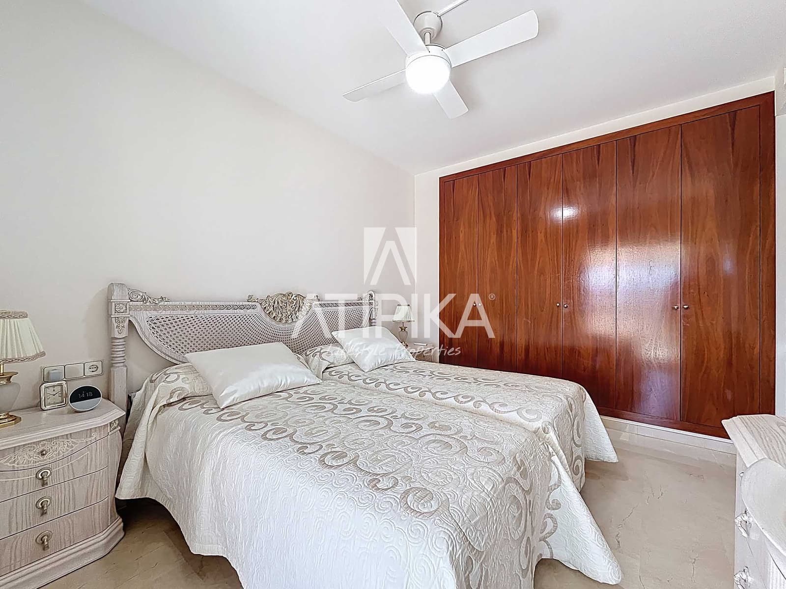 4 soveværelse Penthouse til salg i Sitges med swimmingpool - € 1.490.000 (Ref: 9312223)