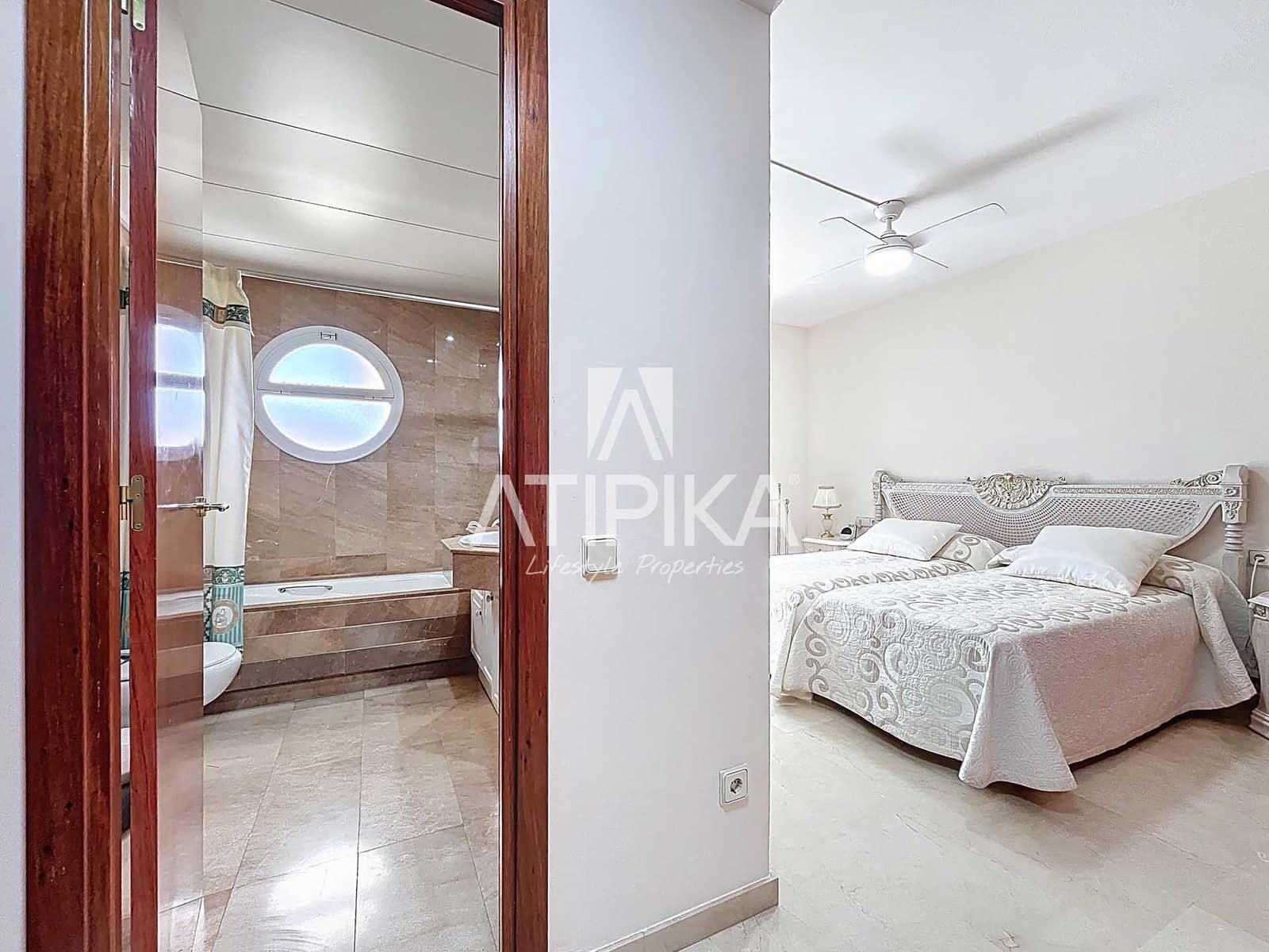 4 soveværelse Penthouse til salg i Sitges med swimmingpool - € 1.490.000 (Ref: 9312223)