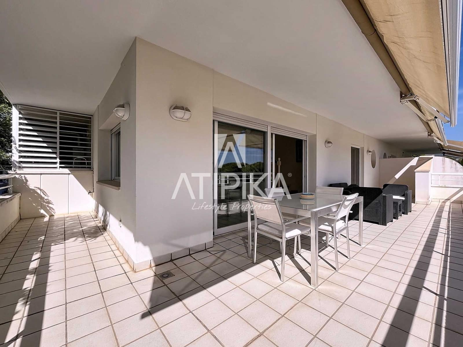 4 soveværelse Penthouse til salg i Sitges med swimmingpool - € 1.490.000 (Ref: 9312223)