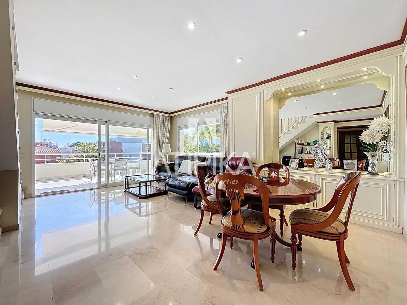 4 soveværelse Penthouse til salg i Sitges med swimmingpool - € 1.490.000 (Ref: 9312223)