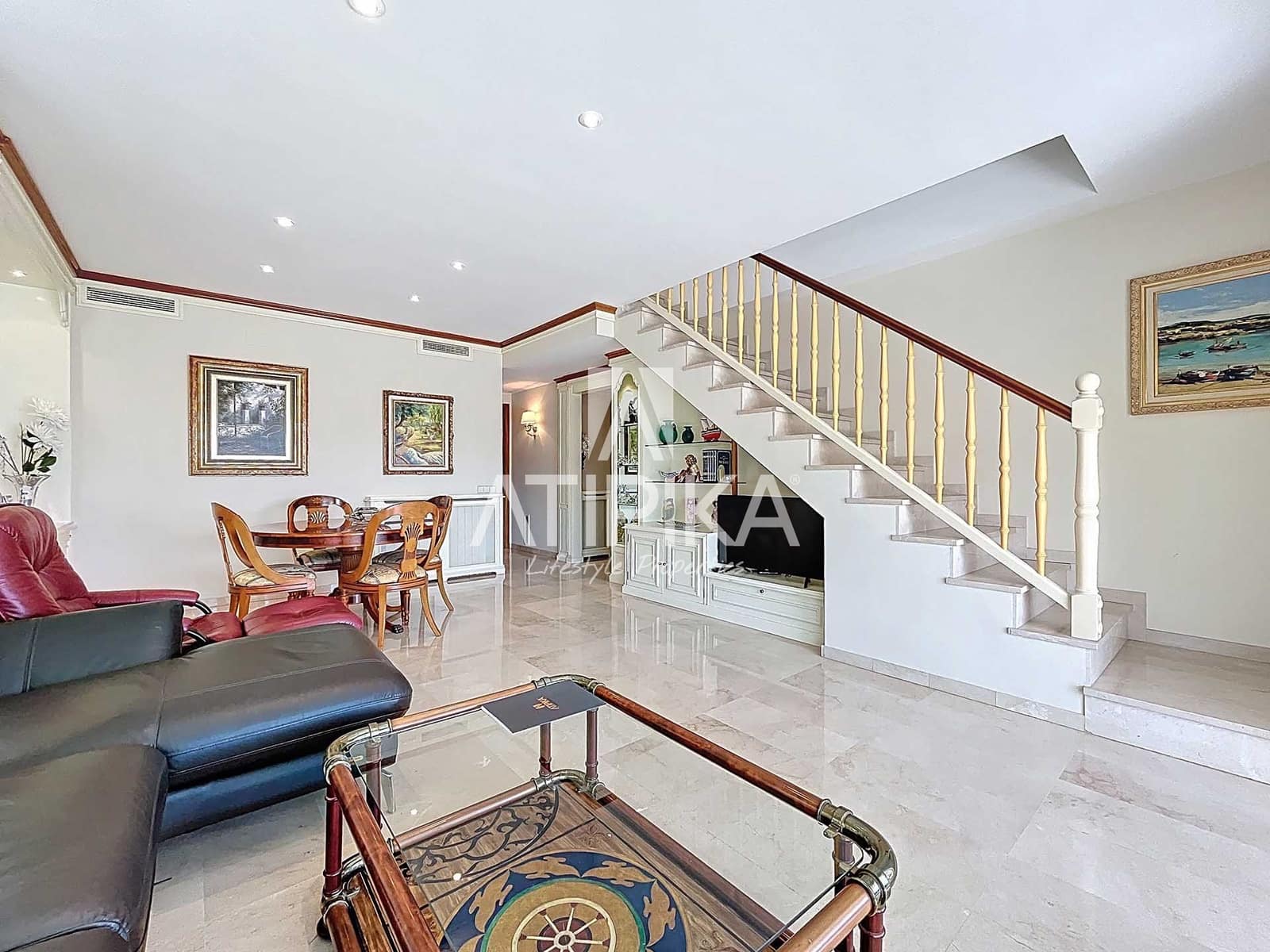 4 soveværelse Penthouse til salg i Sitges med swimmingpool - € 1.490.000 (Ref: 9312223)