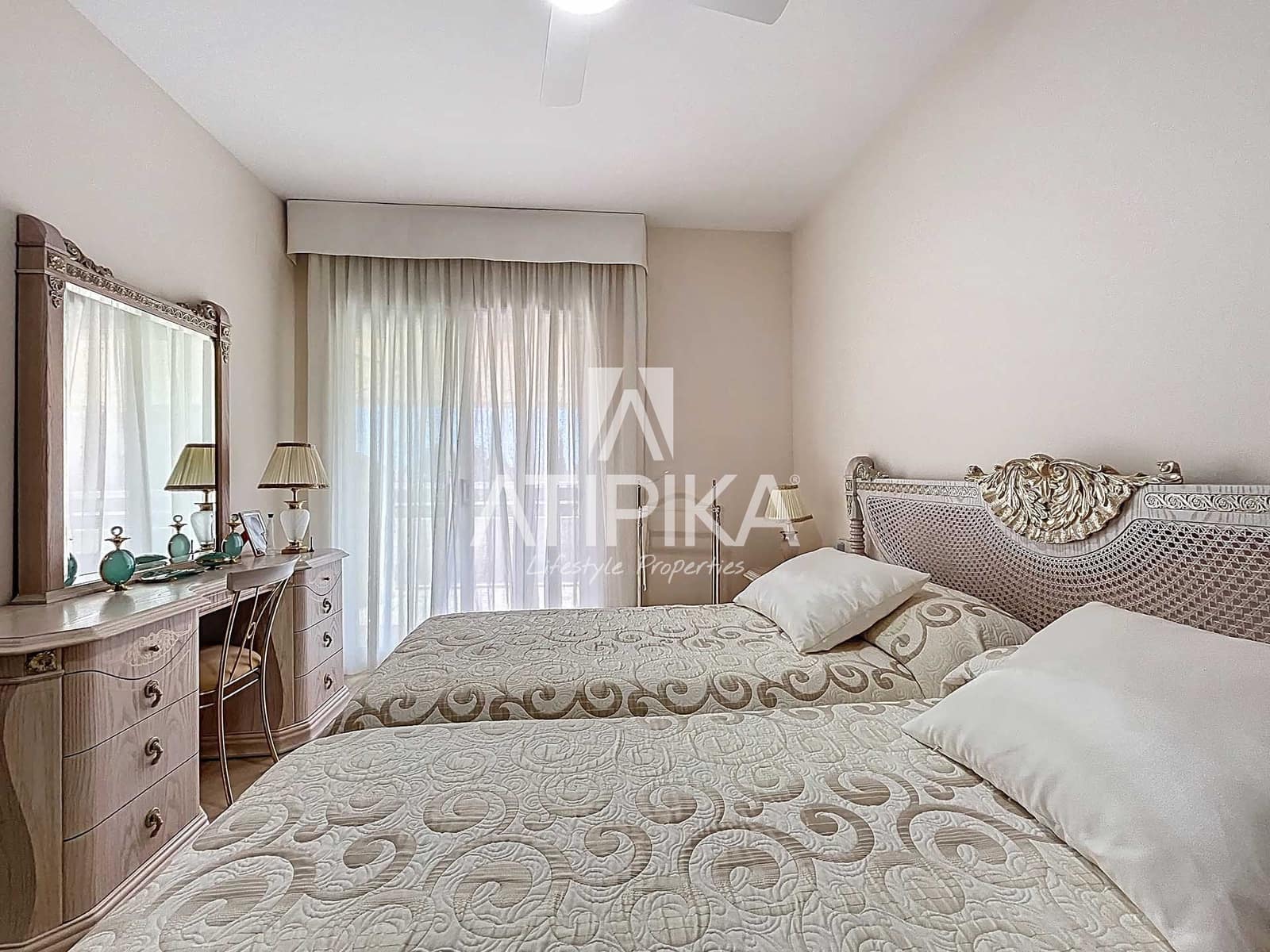 4 soveværelse Penthouse til salg i Sitges med swimmingpool - € 1.490.000 (Ref: 9312223)