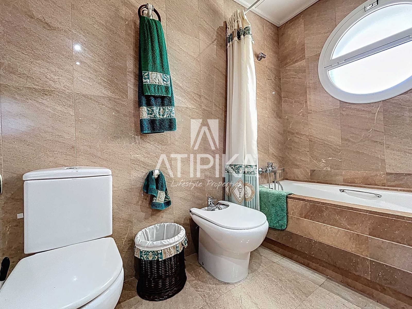 4 soveværelse Penthouse til salg i Sitges med swimmingpool - € 1.490.000 (Ref: 9312223)