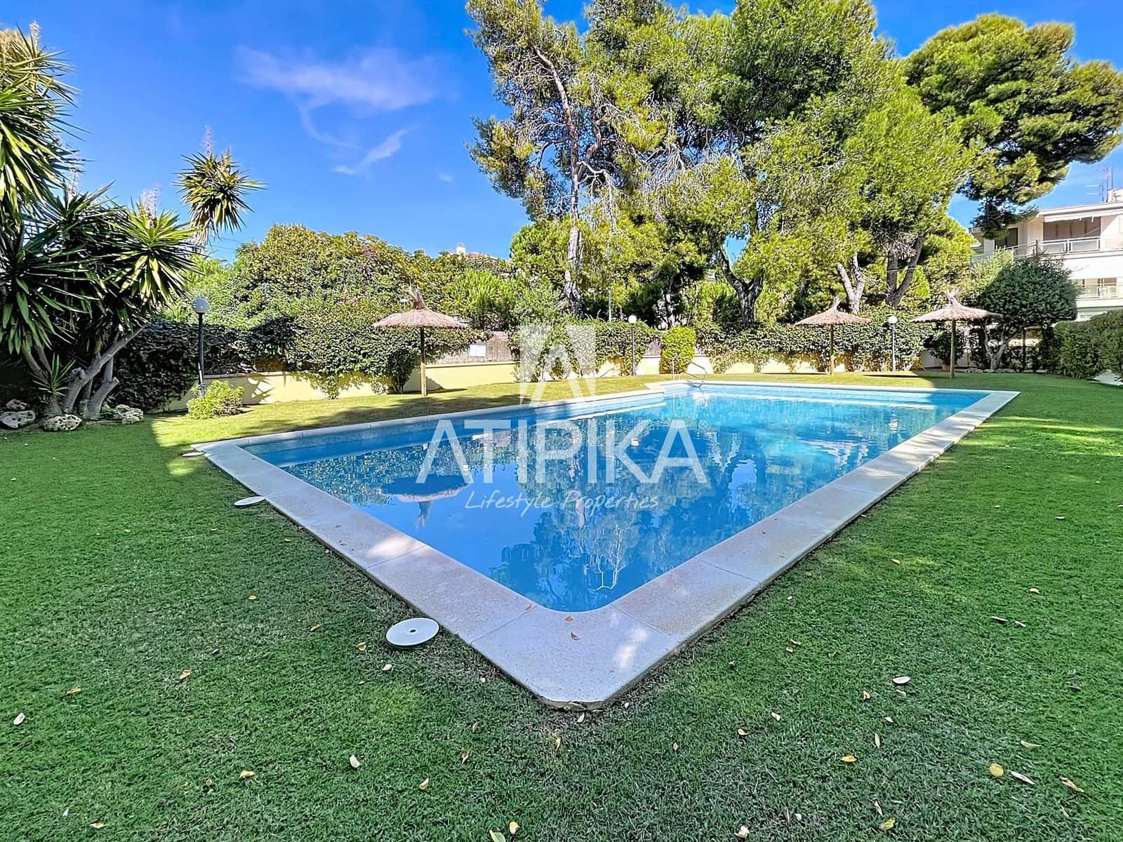 4 soveværelse Penthouse til salg i Sitges med swimmingpool - € 1.490.000 (Ref: 9312223)