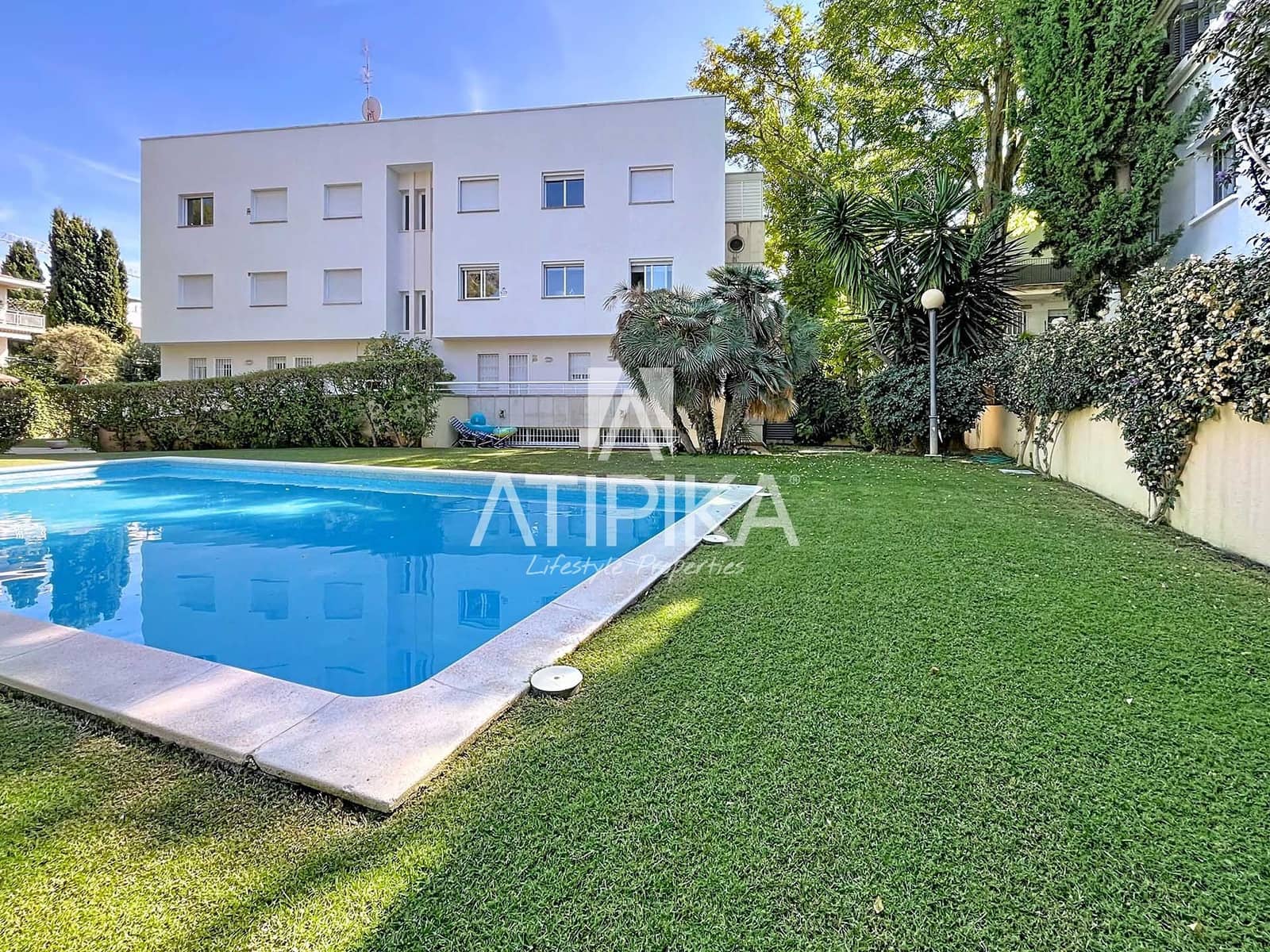 4 soveværelse Penthouse til salg i Sitges med swimmingpool - € 1.490.000 (Ref: 9312223)