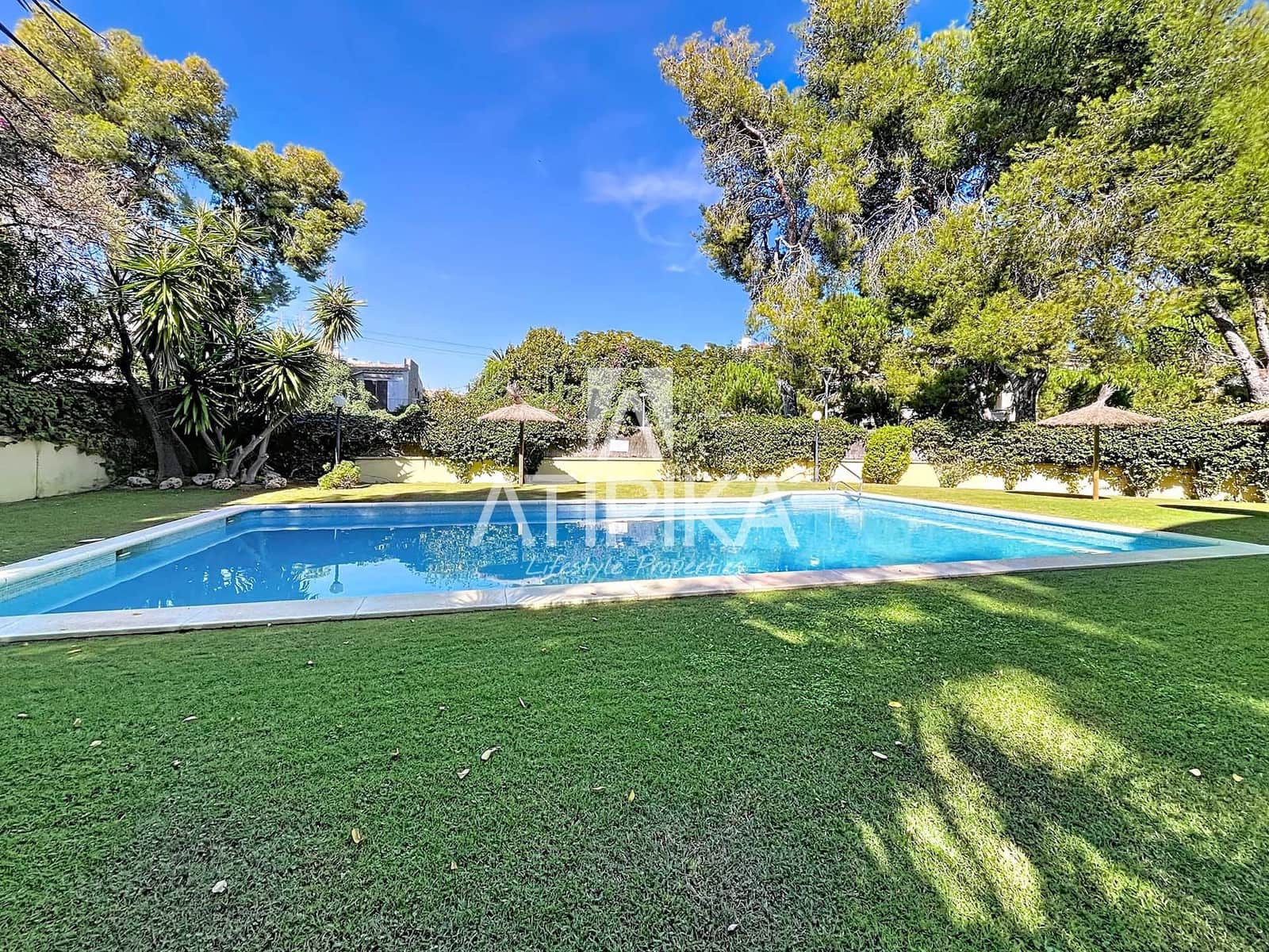 4 soveværelse Penthouse til salg i Sitges med swimmingpool - € 1.490.000 (Ref: 9312223)