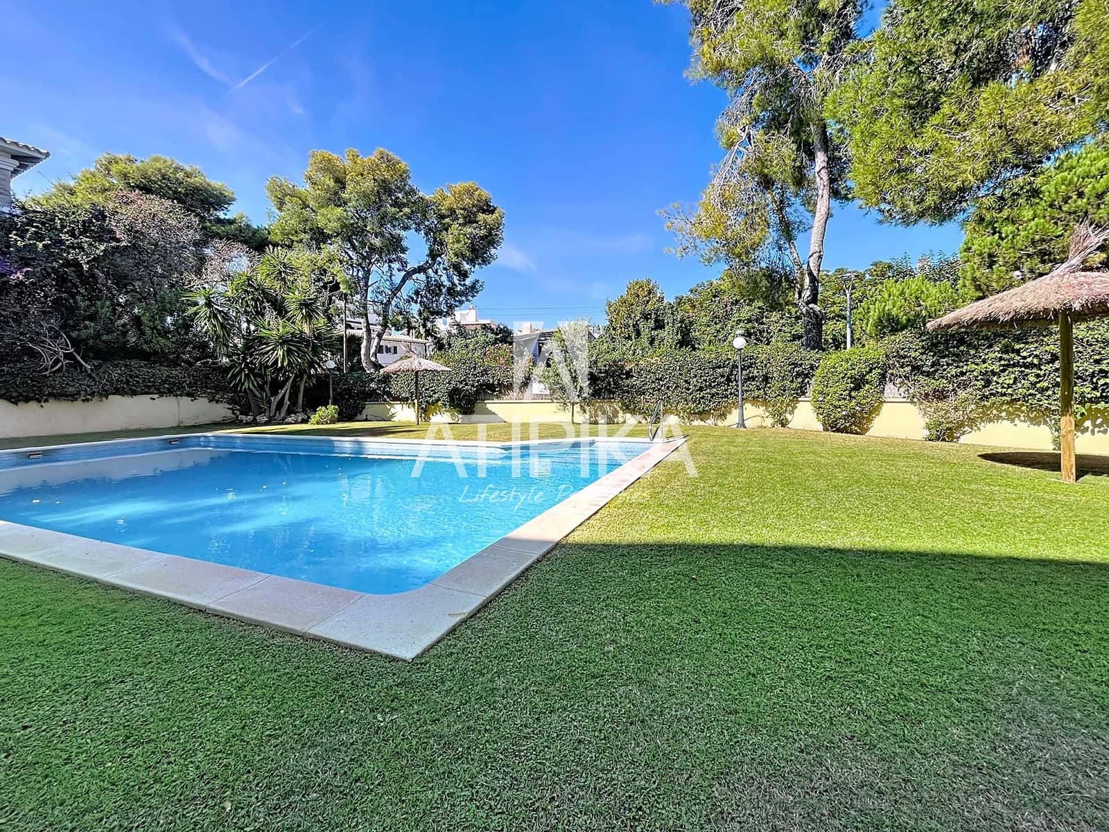 4 soveværelse Penthouse til salg i Sitges med swimmingpool - € 1.490.000 (Ref: 9312223)