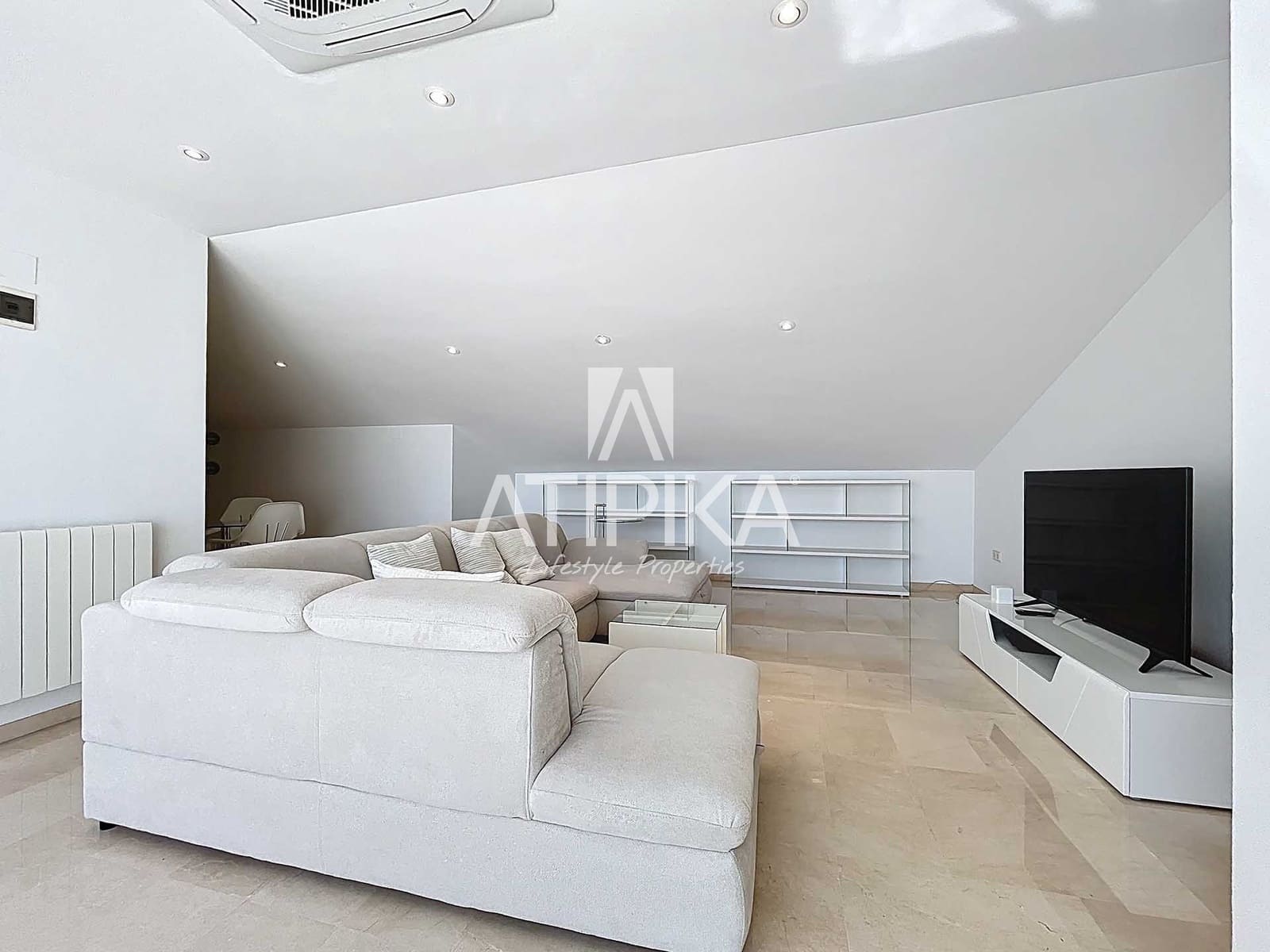 4 slaapkamer Penthouse te koop in Sitges met zwembad - € 1.490.000 (Ref: 9312223)