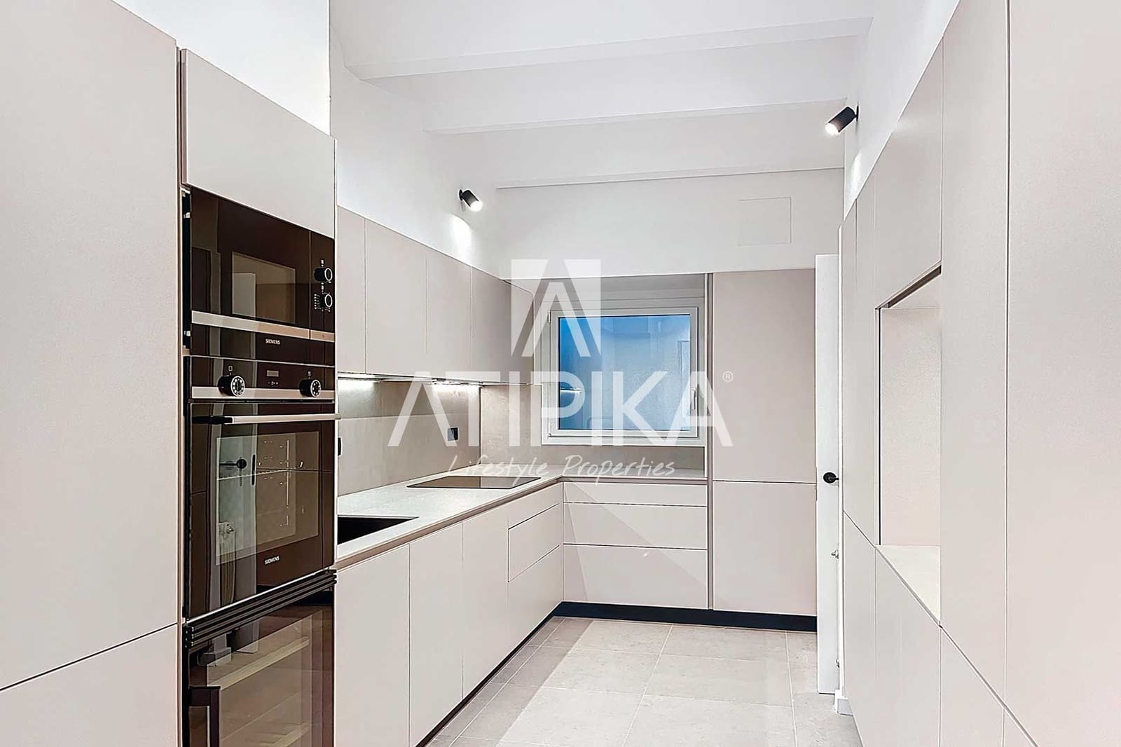 3 soveværelse Lejlighed til salg i Barcelona by - € 1.250.000 (Ref: 9346692)