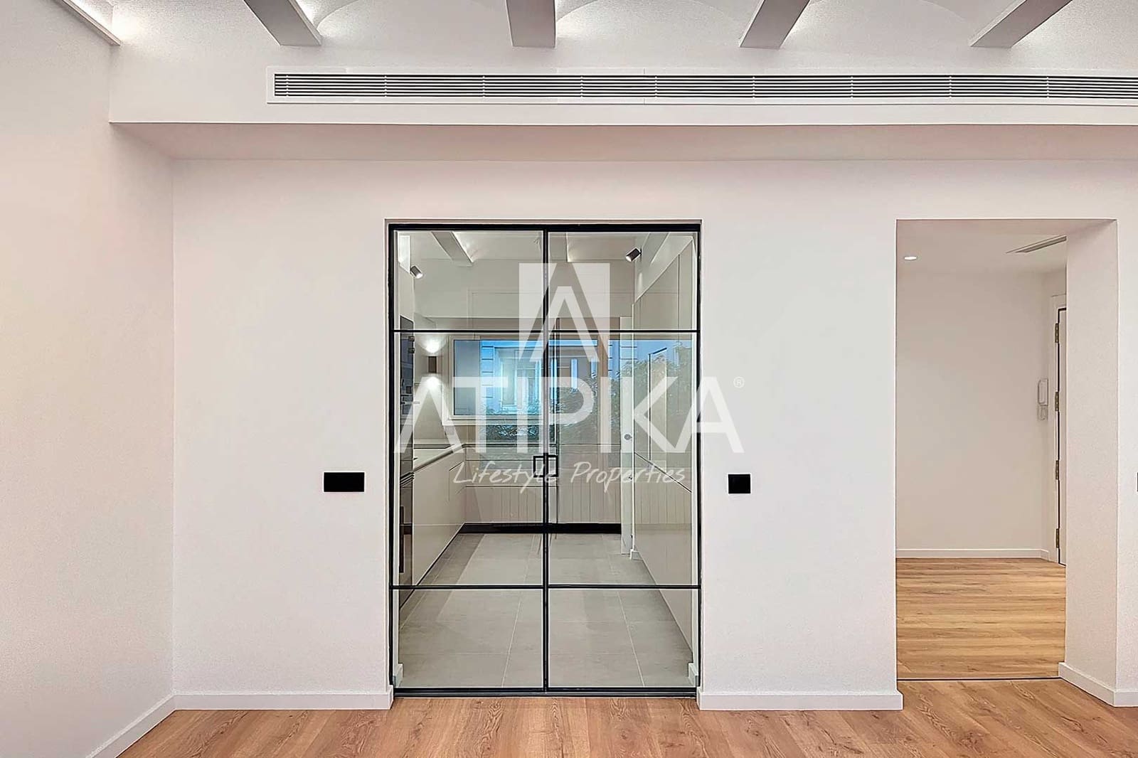 3 soveværelse Lejlighed til salg i Barcelona by - € 1.250.000 (Ref: 9346692)