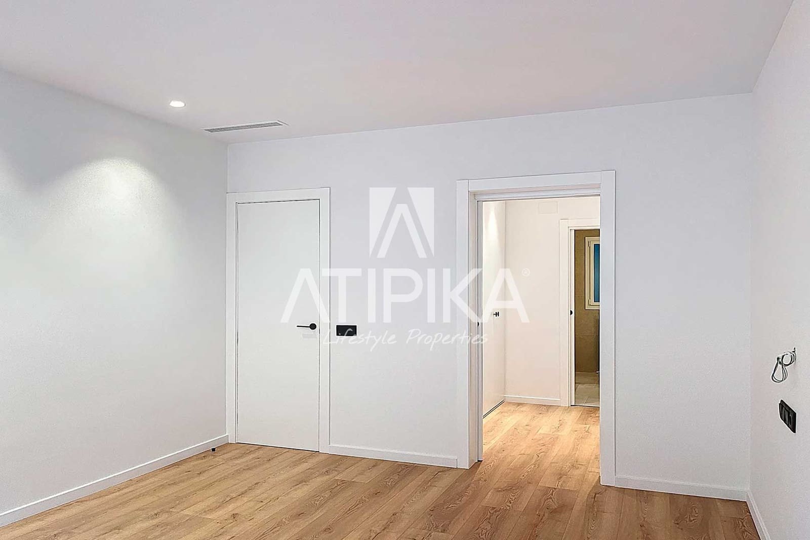 3 soveværelse Lejlighed til salg i Barcelona by - € 1.250.000 (Ref: 9346692)