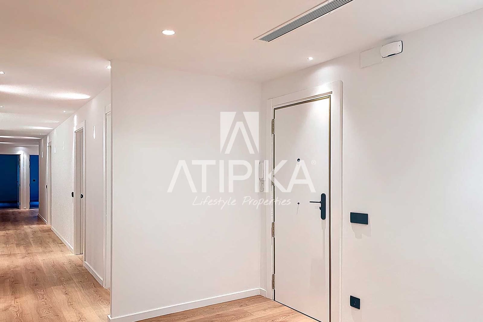 3 soveværelse Lejlighed til salg i Barcelona by - € 1.250.000 (Ref: 9346692)