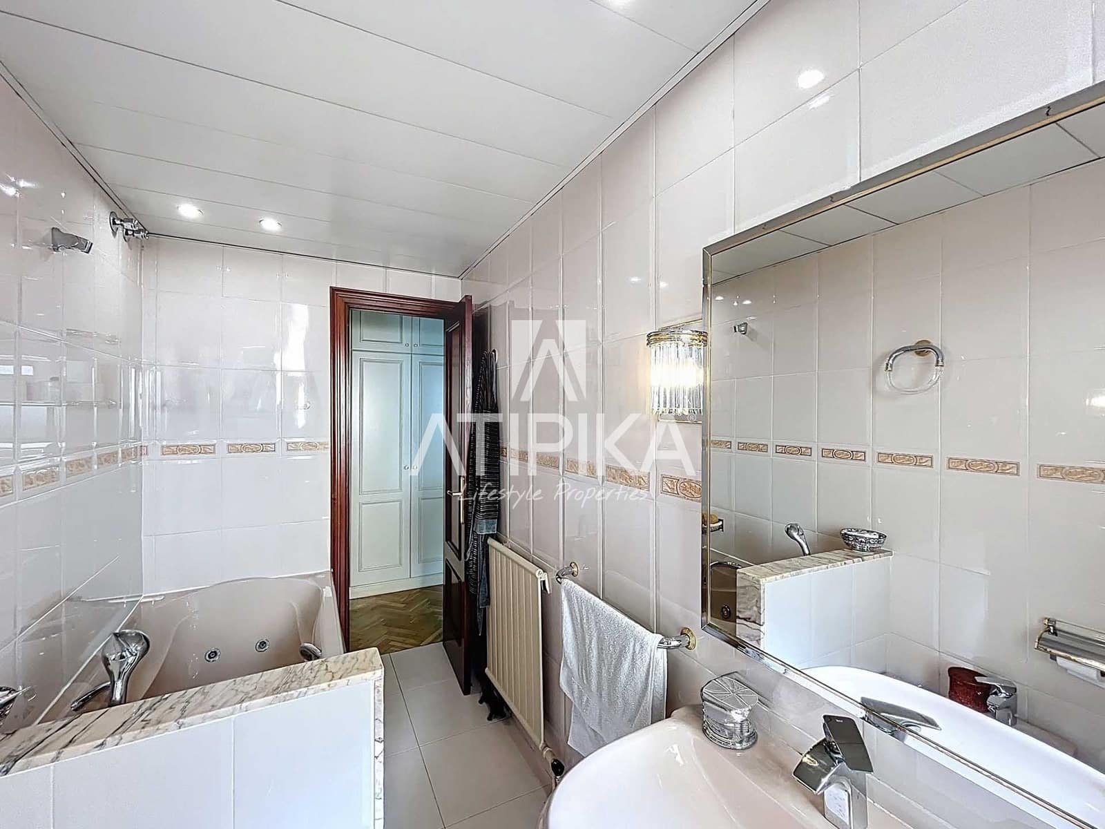 3 sypialnia Willa na sprzedaż w Miasto Barcelona - 1 890 000 € (Ref: 9355379)