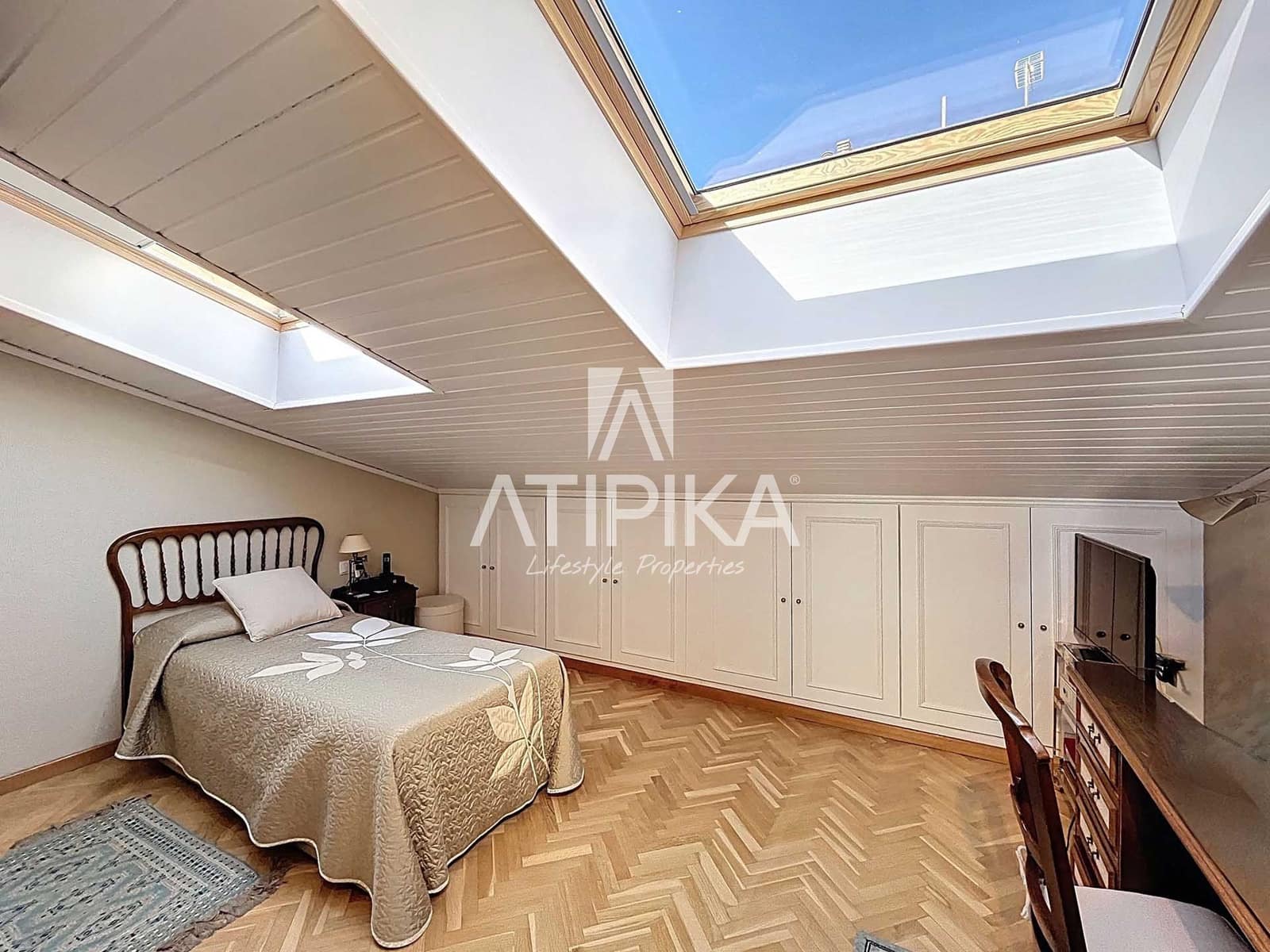 3 sypialnia Willa na sprzedaż w Miasto Barcelona - 1 890 000 € (Ref: 9355379)