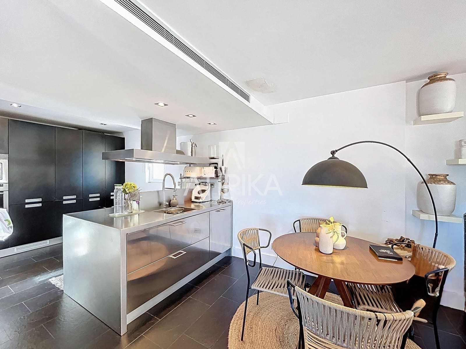 Apartamento de 2 habitaciones en Barcelona ciudad en venta - 850.000 € (Ref: 9382091)