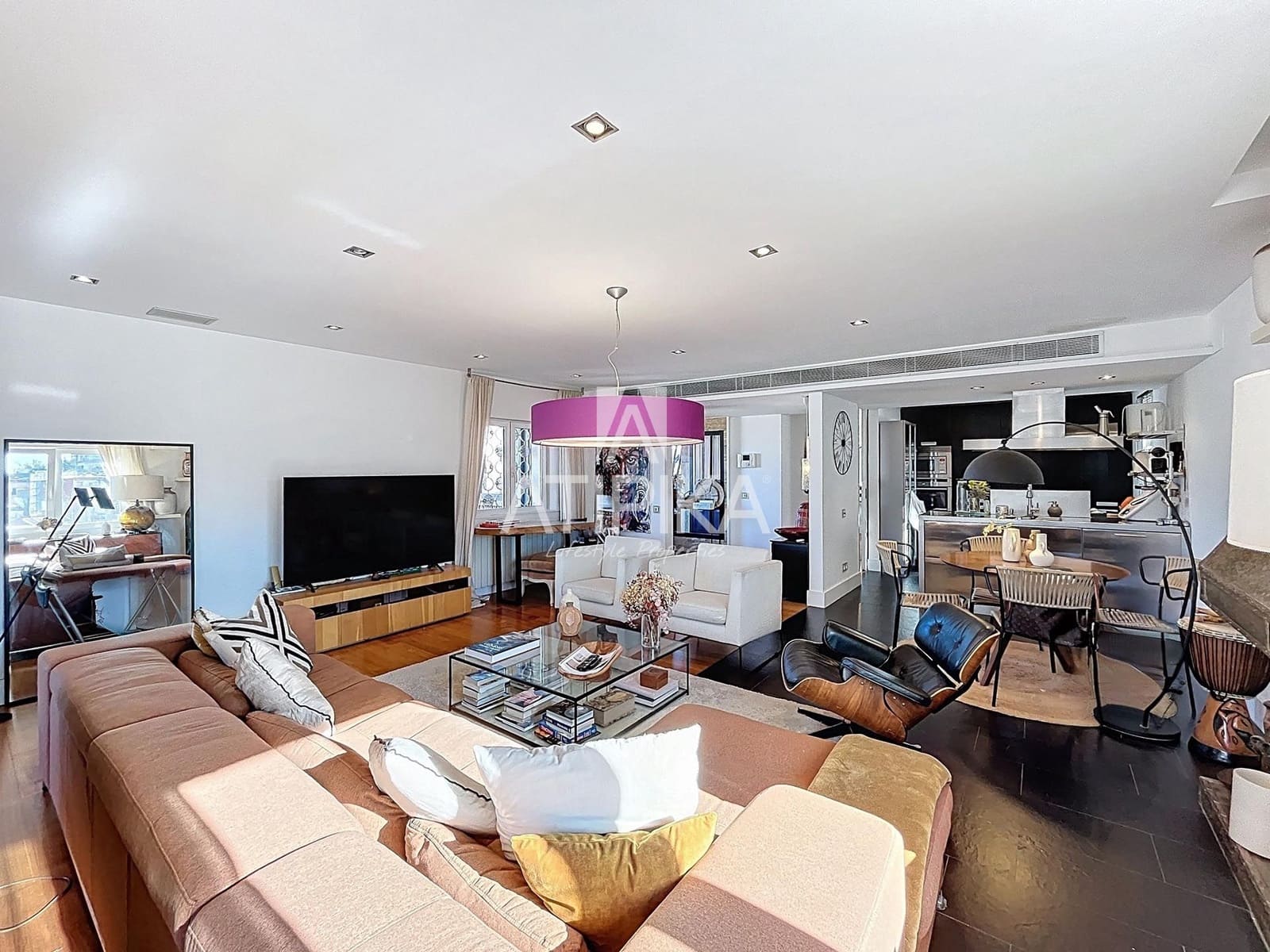 Apartamento de 2 habitaciones en Barcelona ciudad en venta - 850.000 € (Ref: 9382091)