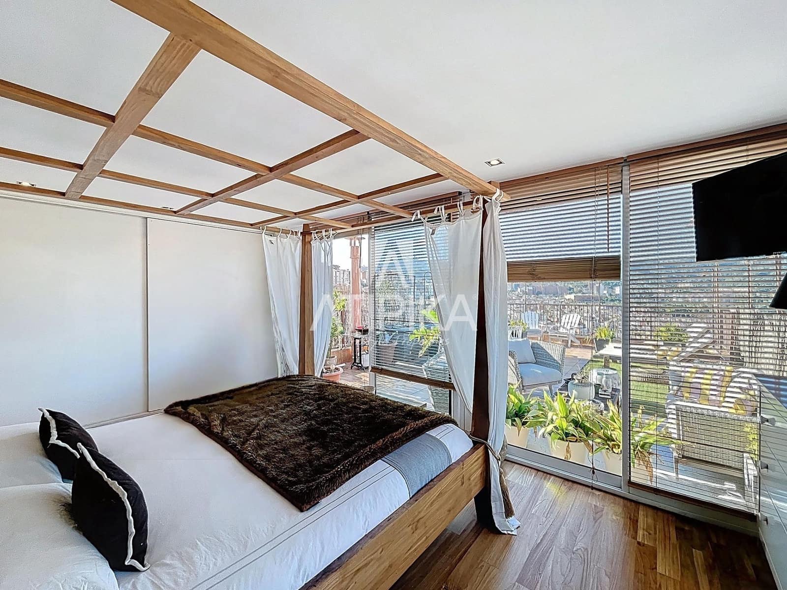 Apartamento de 2 habitaciones en Barcelona ciudad en venta - 850.000 € (Ref: 9382091)