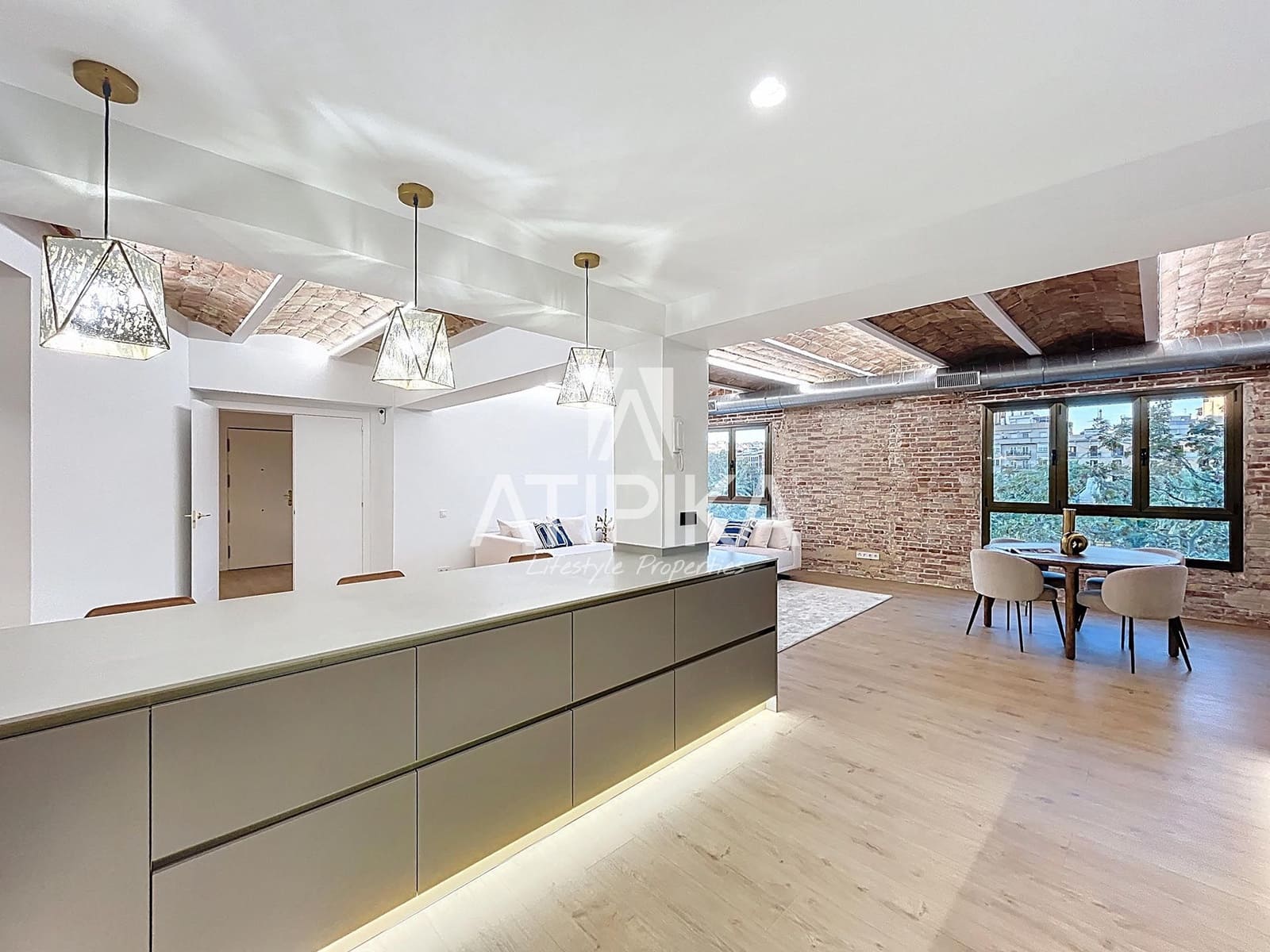 4 quarto Apartamento para venda em Barcelona cidade - 1 250 000 € (Ref: 9413477)