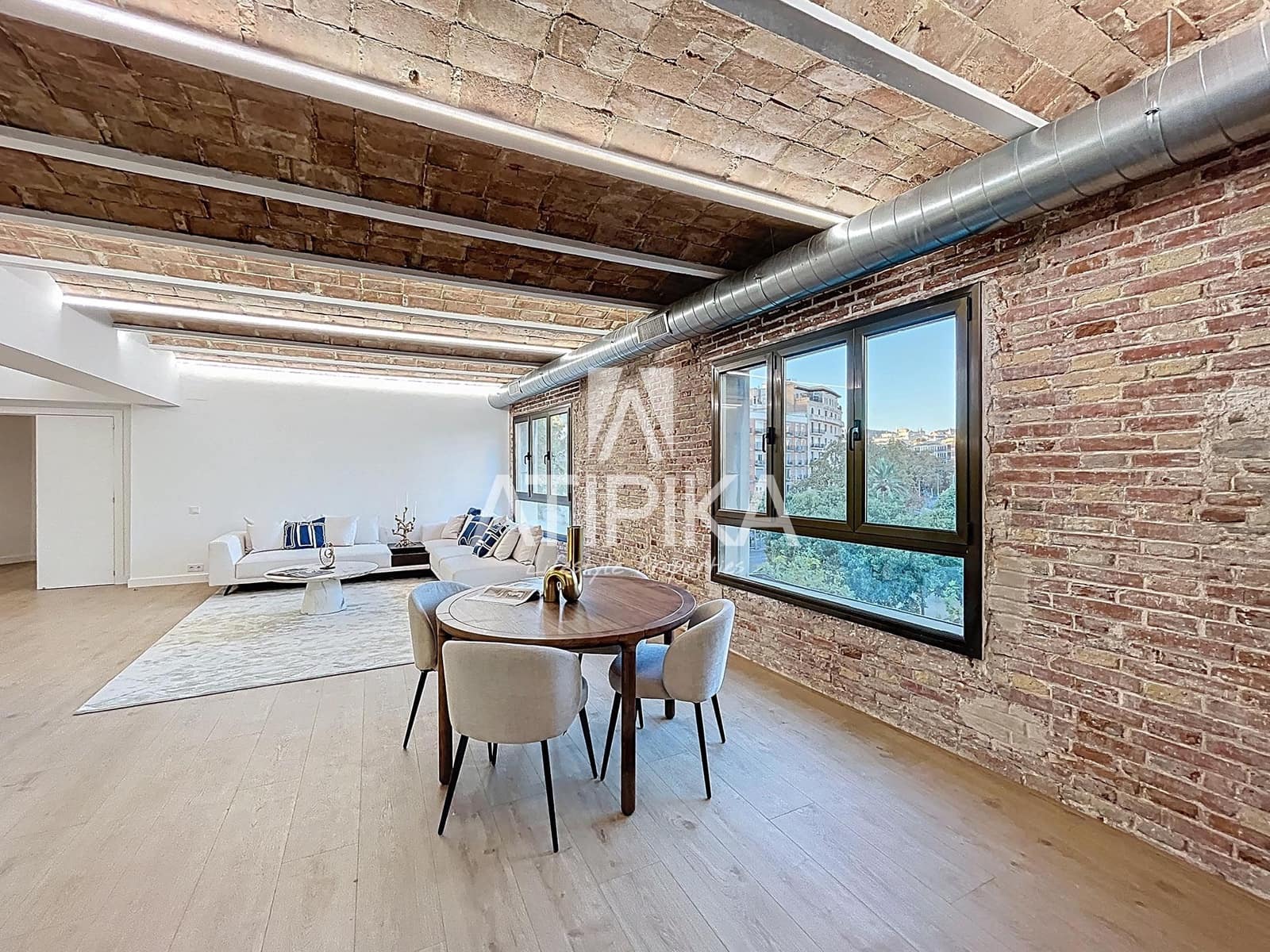 4 quarto Apartamento para venda em Barcelona cidade - 1 250 000 € (Ref: 9413477)