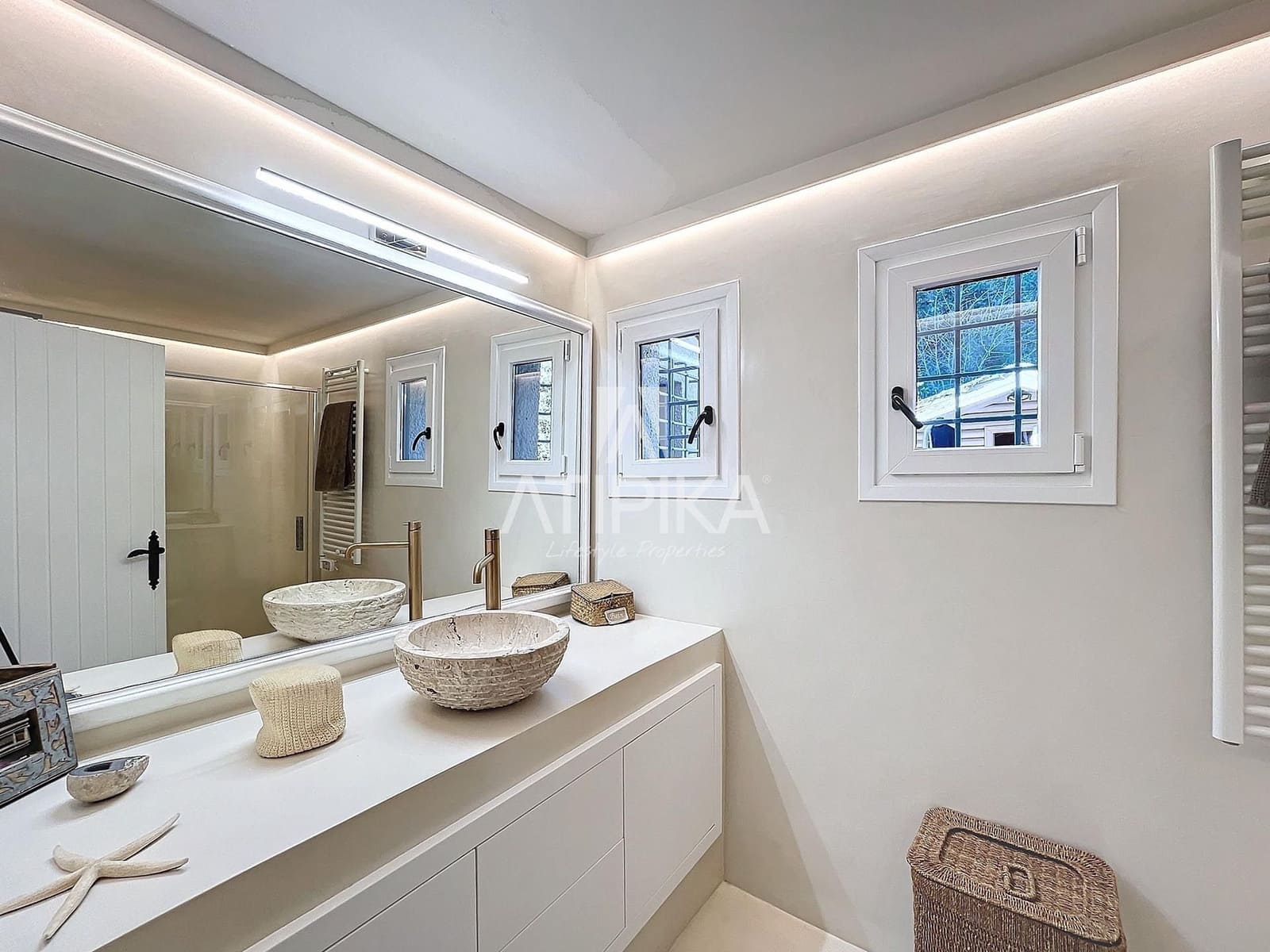 5 bedroom Villa for sale in Cabrera de Mar with pool - € 2,800,000 (Ref: 9415517)