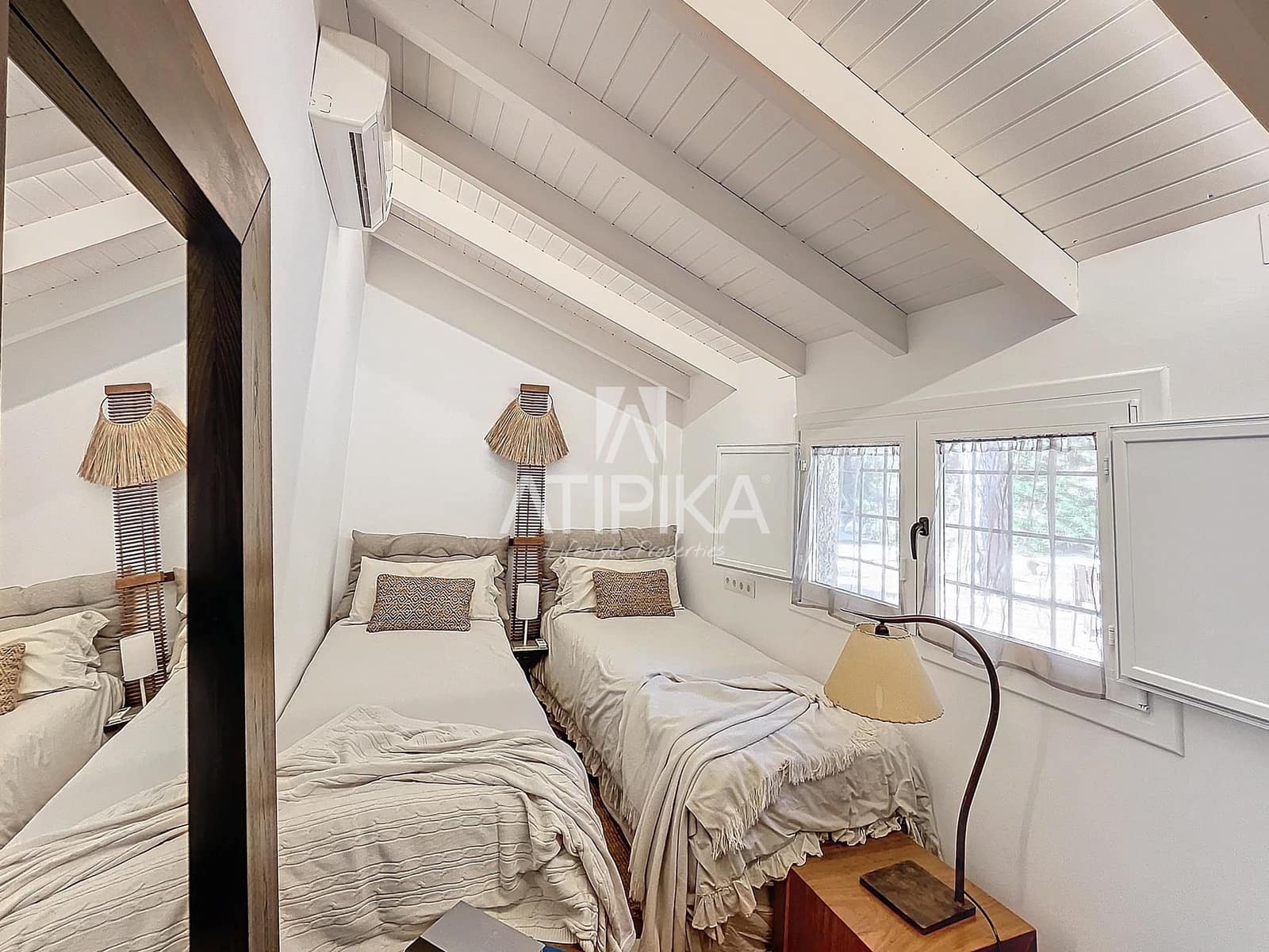 5 bedroom Villa for sale in Cabrera de Mar with pool - € 2,800,000 (Ref: 9415517)