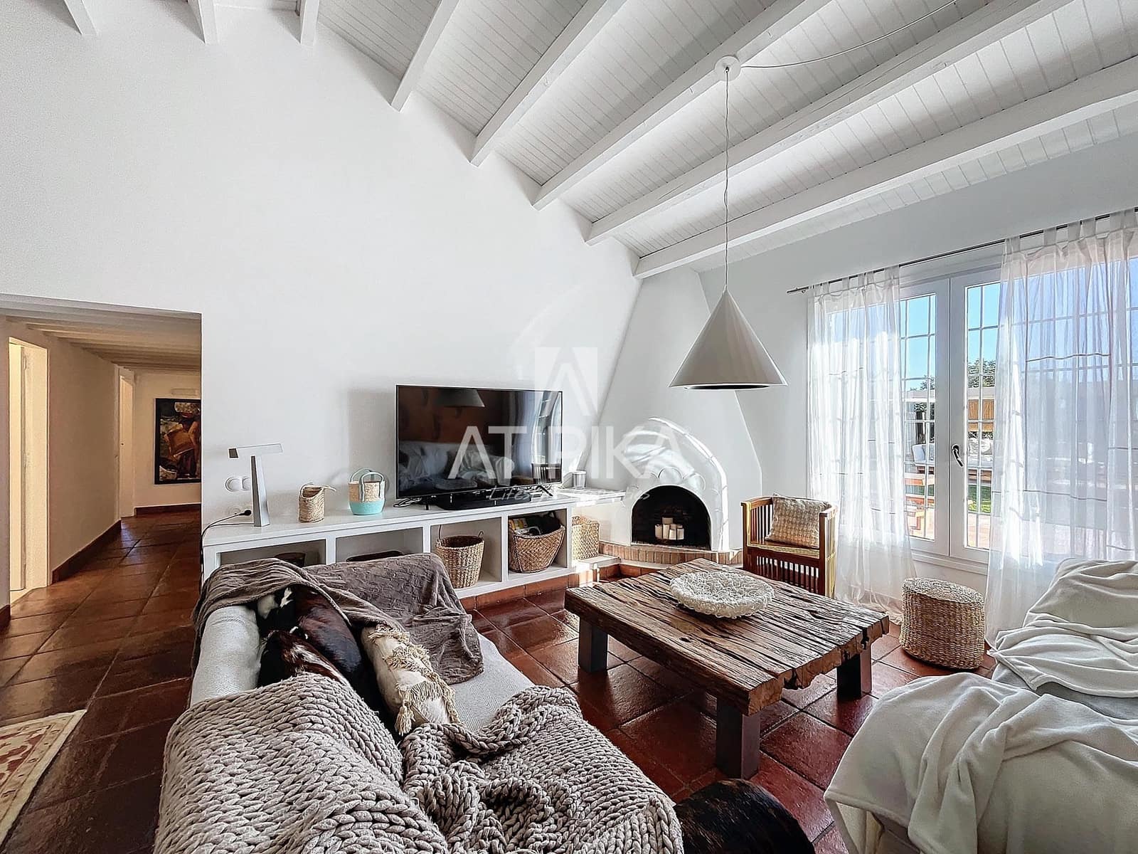 5 bedroom Villa for sale in Cabrera de Mar with pool - € 2,800,000 (Ref: 9415517)