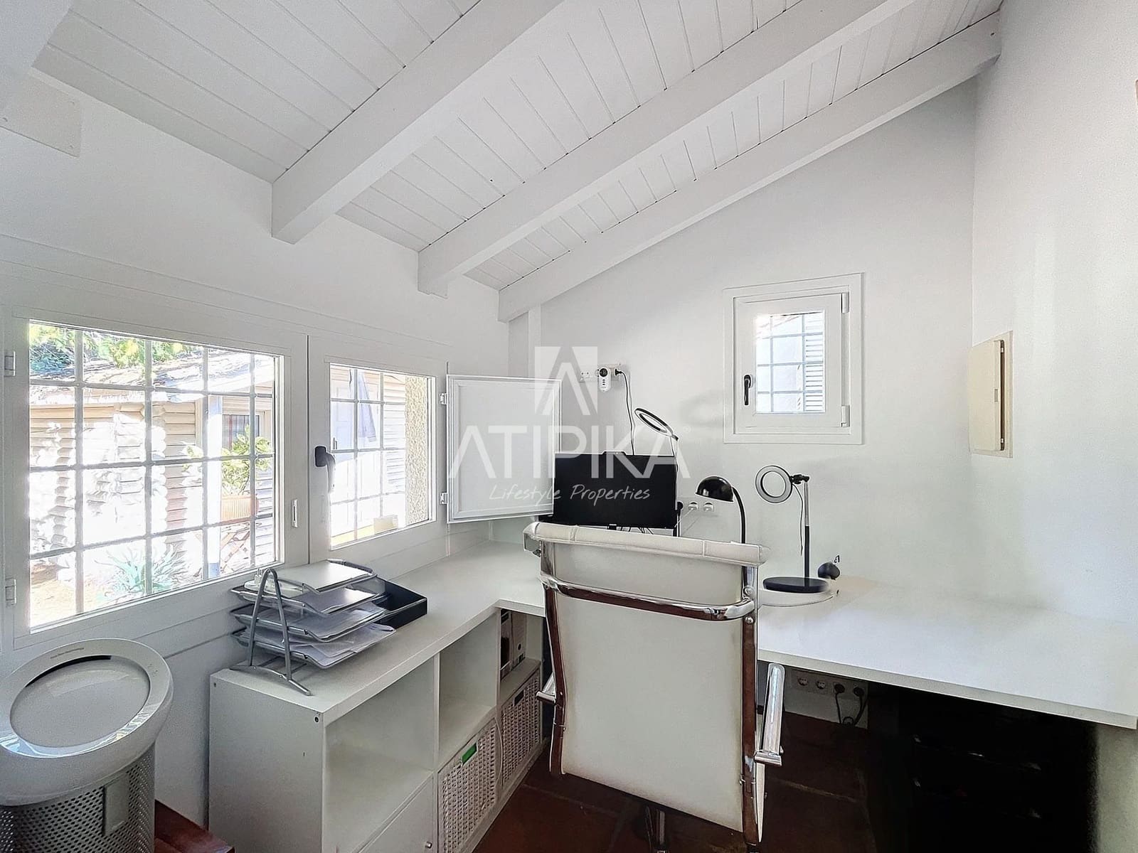 5 bedroom Villa for sale in Cabrera de Mar with pool - € 2,800,000 (Ref: 9415517)