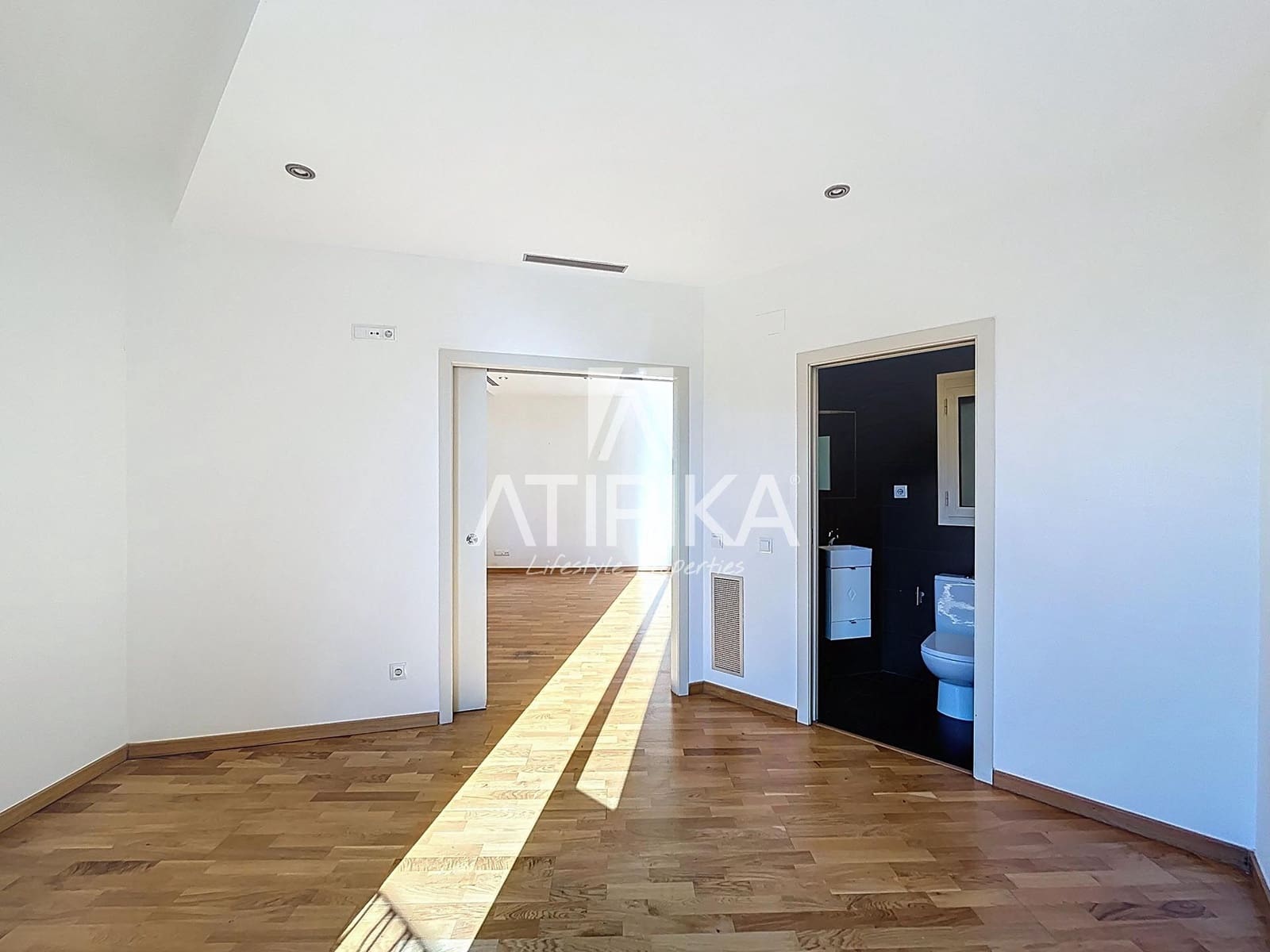 2 soverom Leilighet til salgs i Barcelona by - € 590 000 (Ref: 9419150)