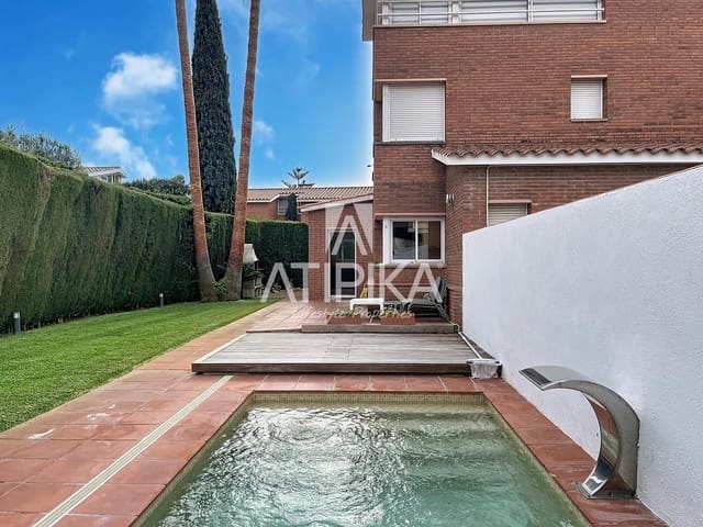 7 soverom Villa til salgs i Sant Vicenç de Montalt med svømmebasseng - € 990 000 (Ref: 9439368)