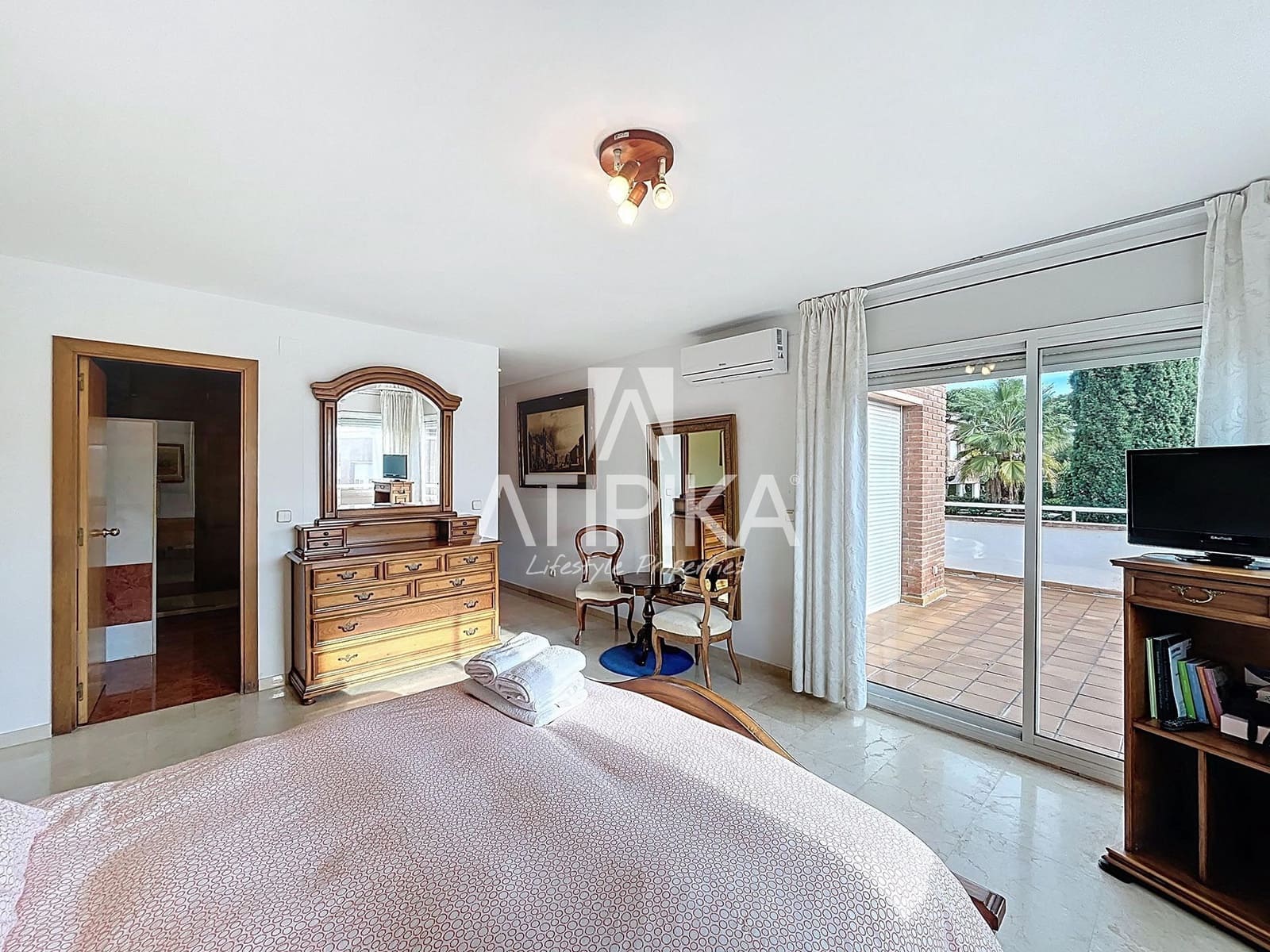 7 soverom Villa til salgs i Sant Vicenc de Montalt med svømmebasseng - € 990 000 (Ref: 9439368)