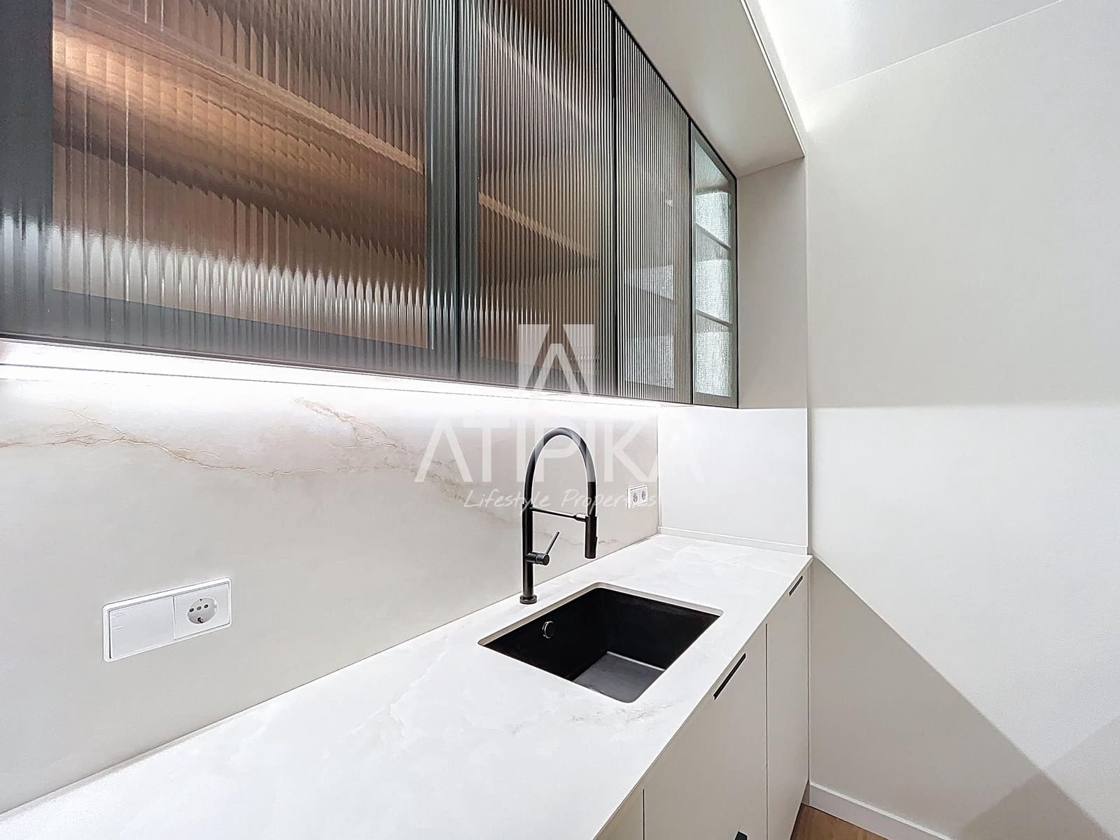 Apartamento de 3 habitaciones en Barcelona ciudad en venta - 880.000 € (Ref: 9451732)