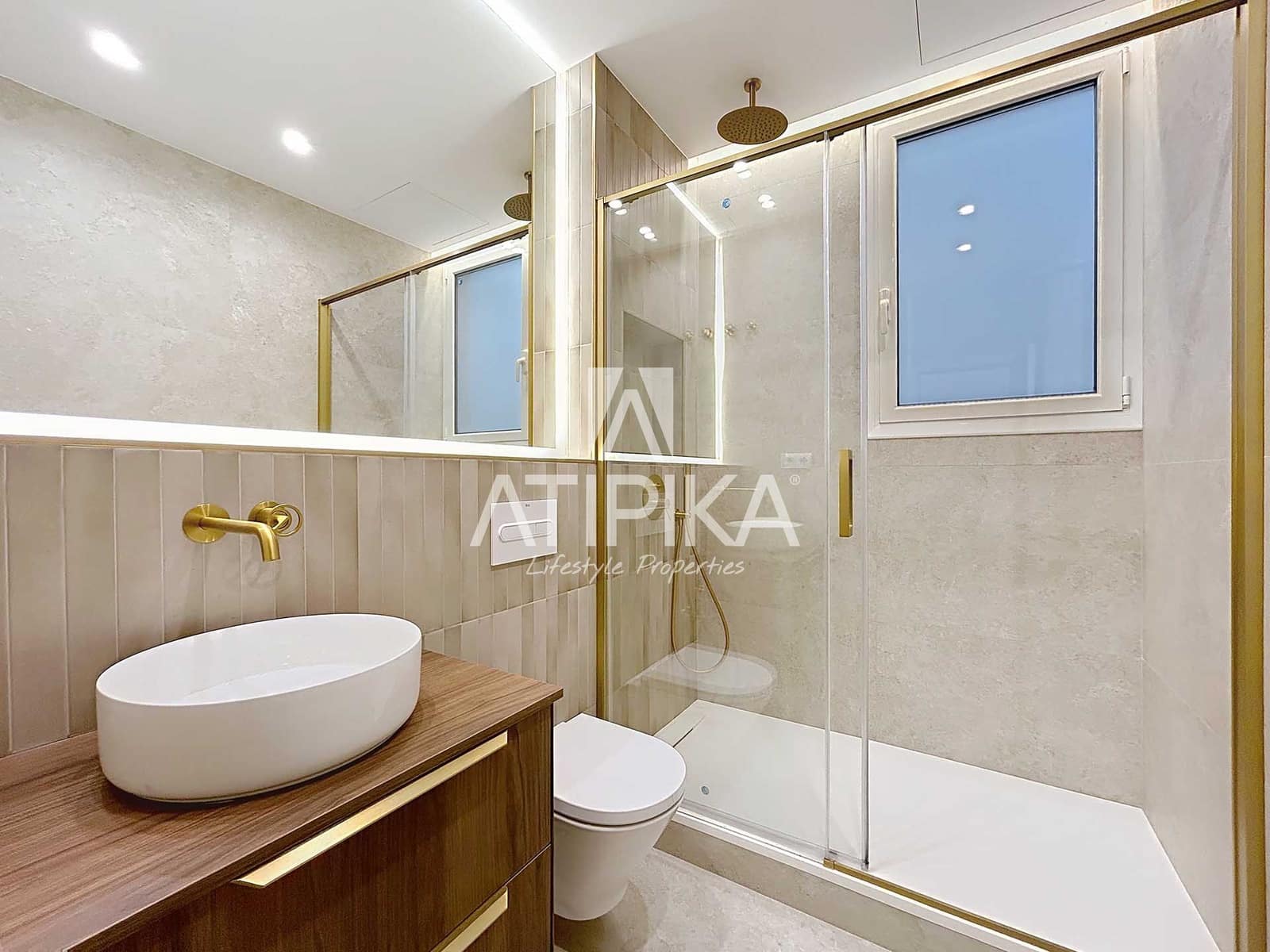 Apartamento de 3 habitaciones en Barcelona ciudad en venta - 880.000 € (Ref: 9451732)