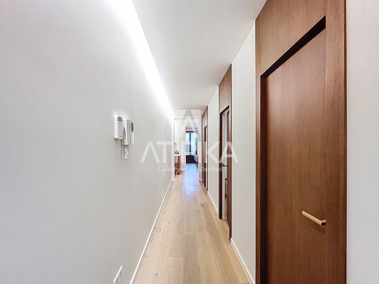Apartamento de 3 habitaciones en Barcelona ciudad en venta - 880.000 € (Ref: 9451732)