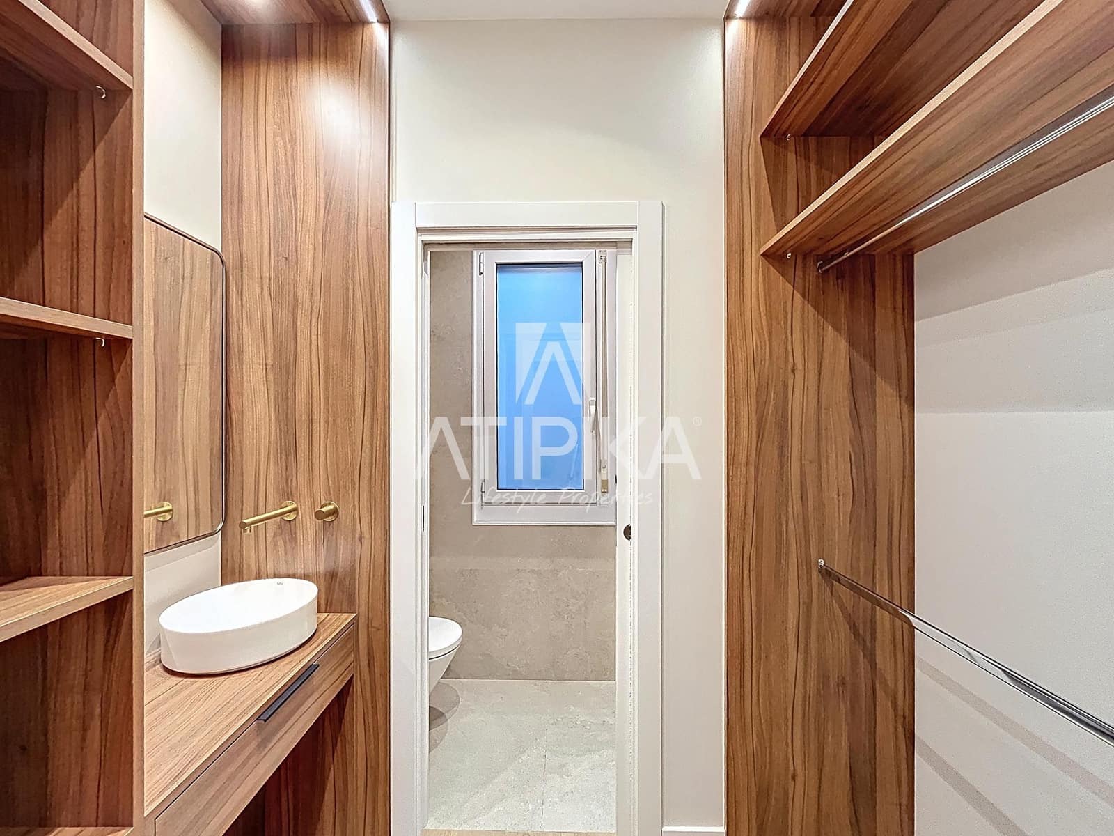 Apartamento de 3 habitaciones en Barcelona ciudad en venta - 880.000 € (Ref: 9451732)