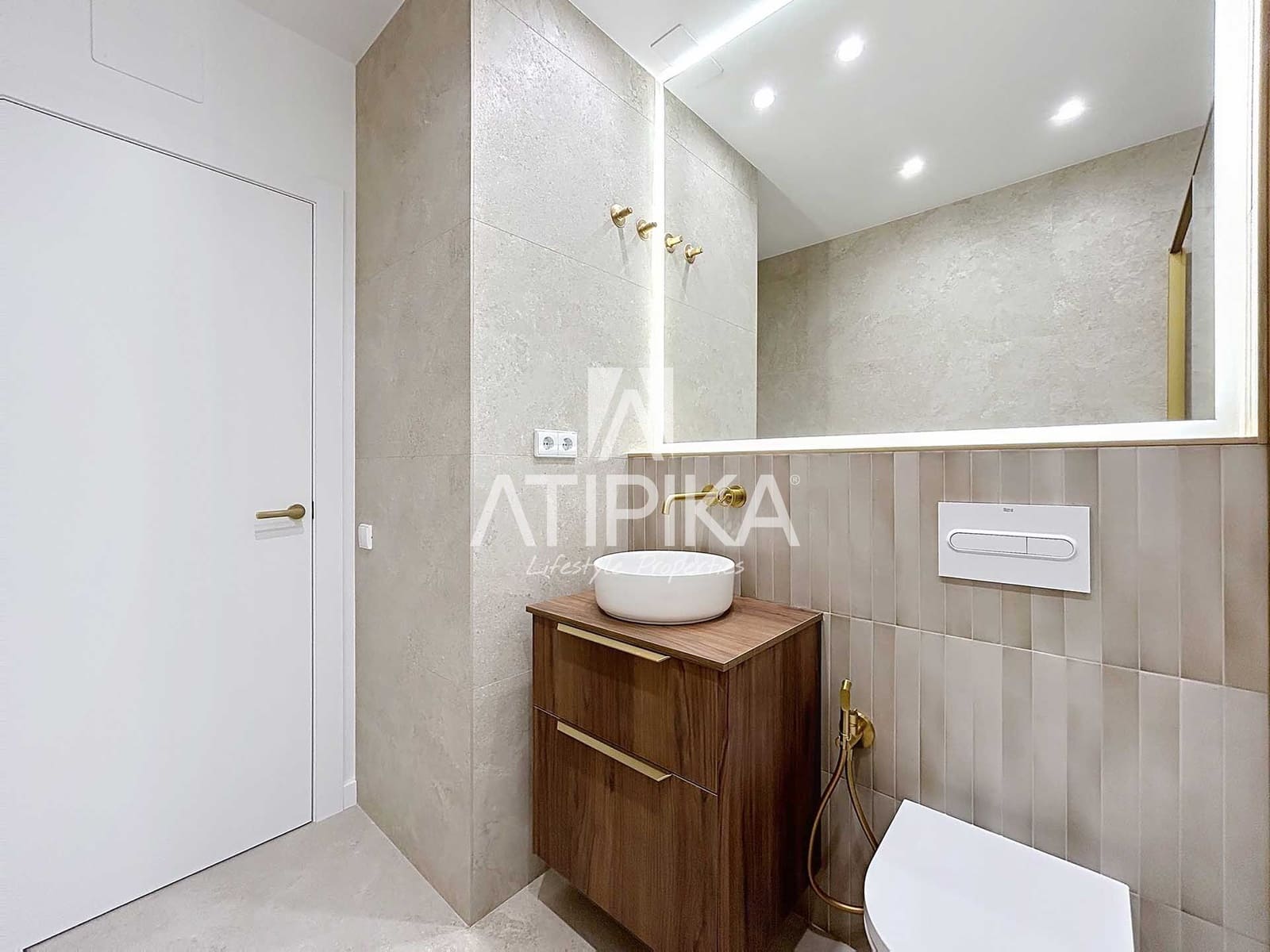 Apartamento de 3 habitaciones en Barcelona ciudad en venta - 880.000 € (Ref: 9451732)