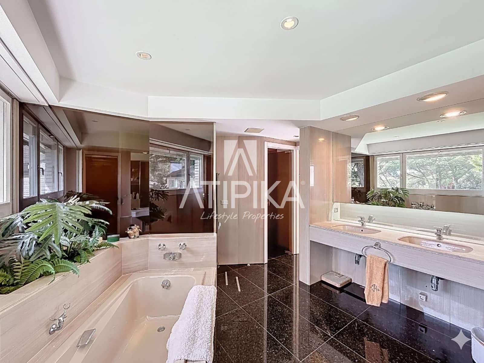 10 makuuhuone Huvila myytävänä paikassa Cabrils mukana uima-altaan - 3 500 000 € (Ref: 9455738)