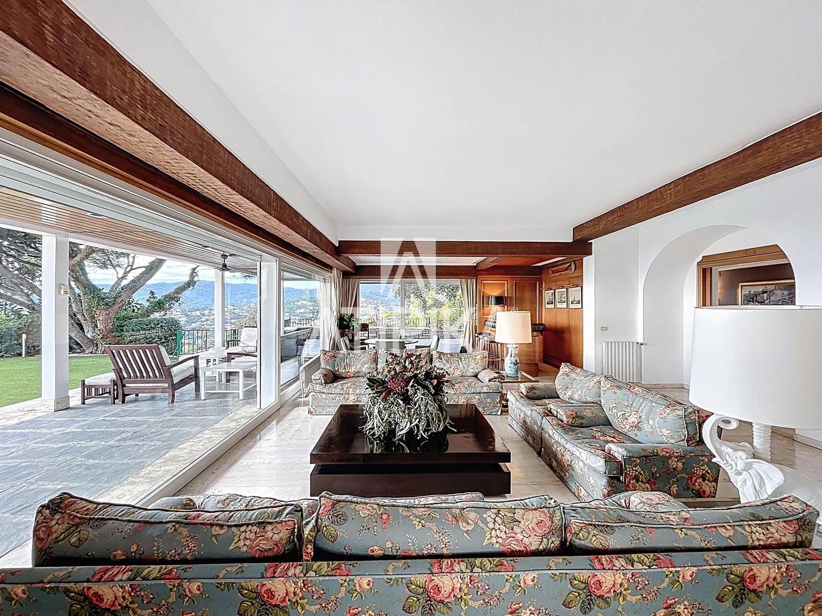 10 makuuhuone Huvila myytävänä paikassa Cabrils mukana uima-altaan - 3 500 000 € (Ref: 9455738)