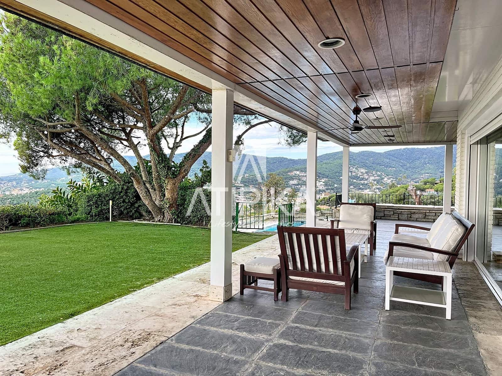 10 makuuhuone Huvila myytävänä paikassa Cabrils mukana uima-altaan - 3 500 000 € (Ref: 9455738)