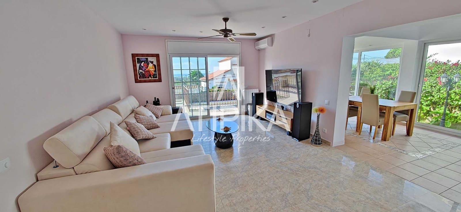 Villa till salu i Sitges - 1 440 000 € (Ref: 9455739)