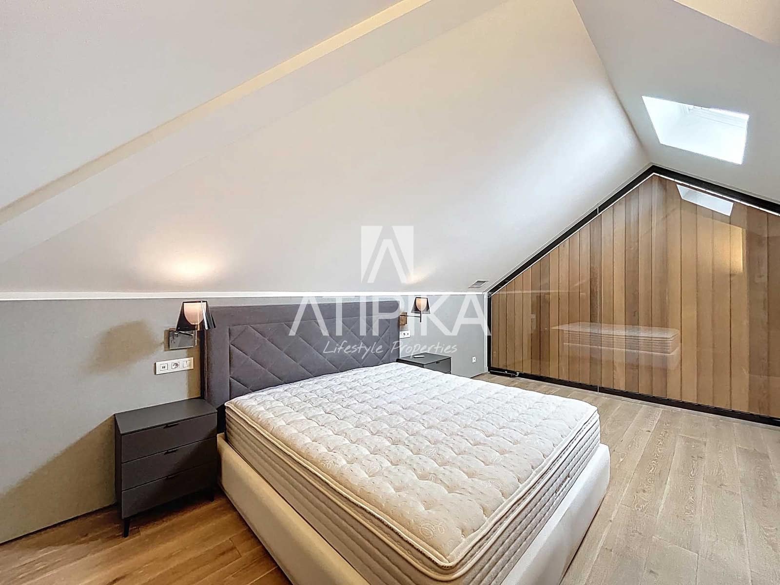 Ático de 4 habitaciones en Barcelona ciudad en venta - 1.970.000 € (Ref: 9470162)