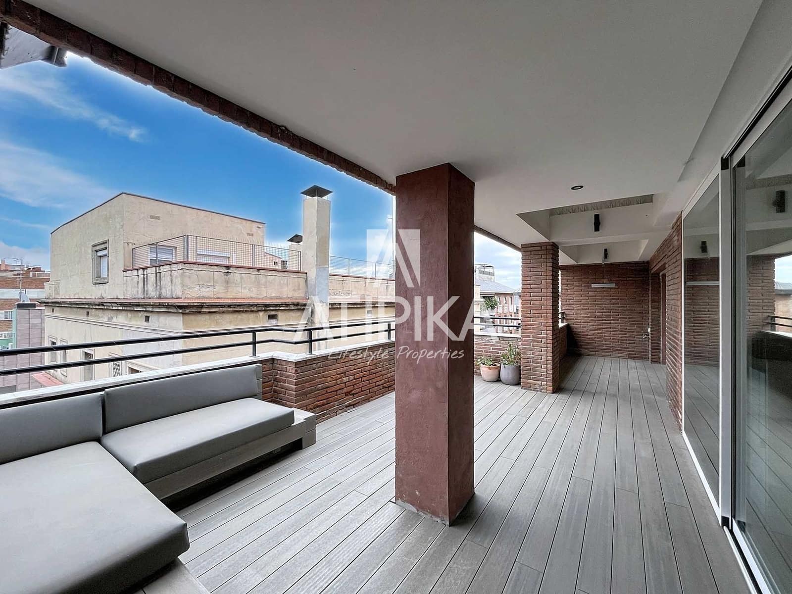 Ático de 4 habitaciones en Barcelona ciudad en venta - 1.970.000 € (Ref: 9470162)